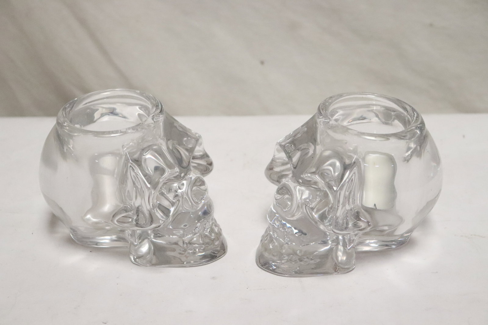 3 crystal skulls - 3