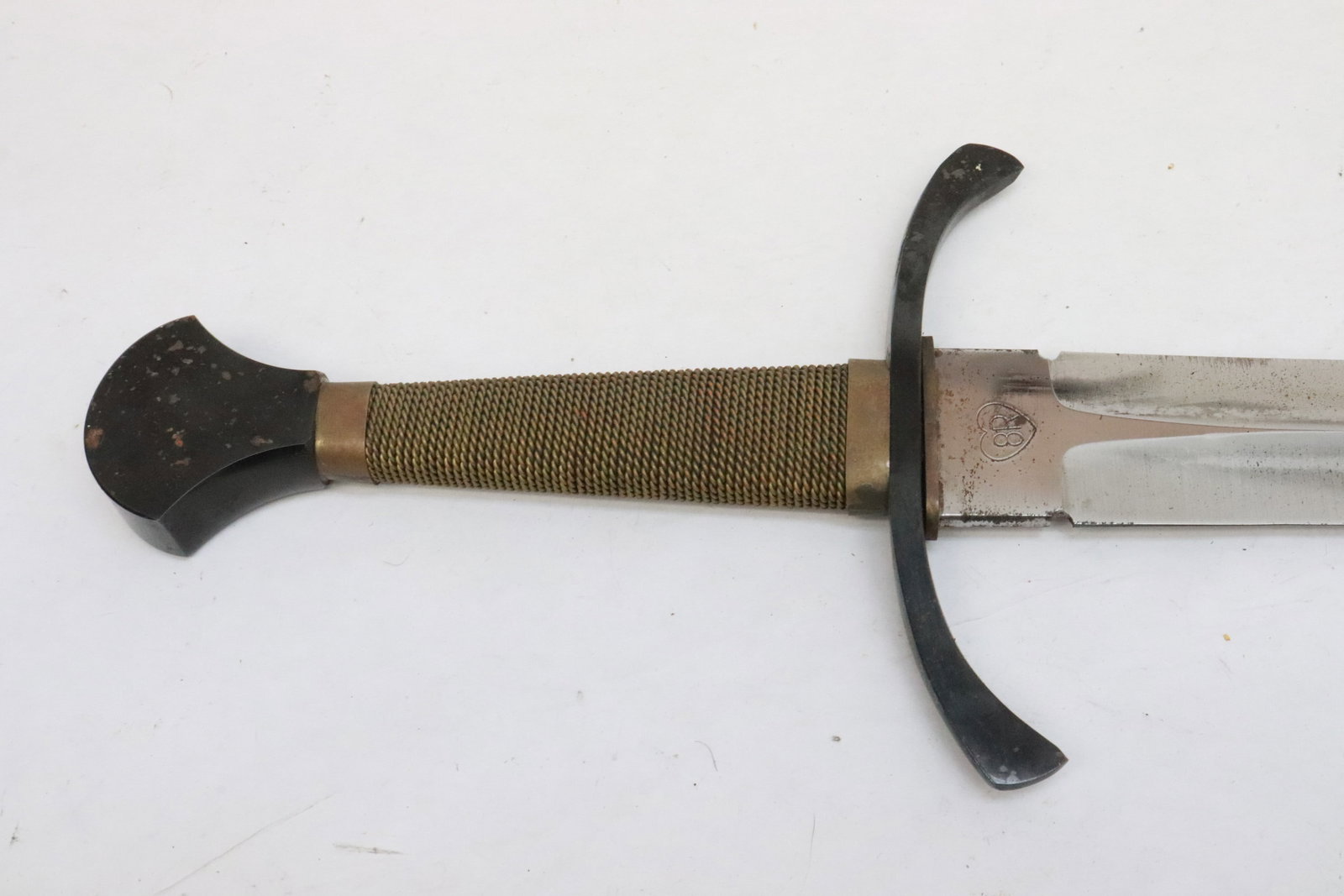 Sword with leather scabbard, sharp - 3