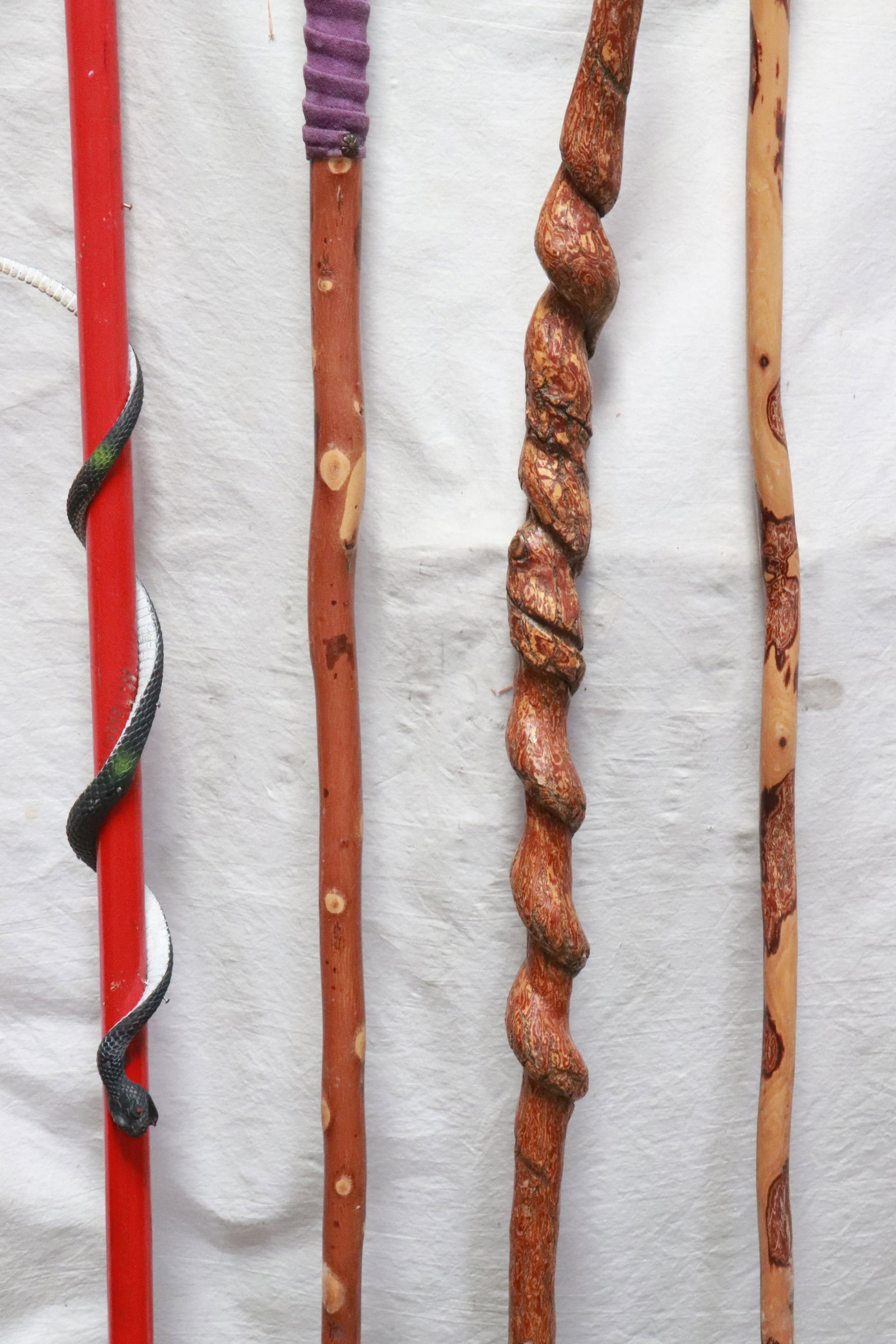 4 long canes - 4