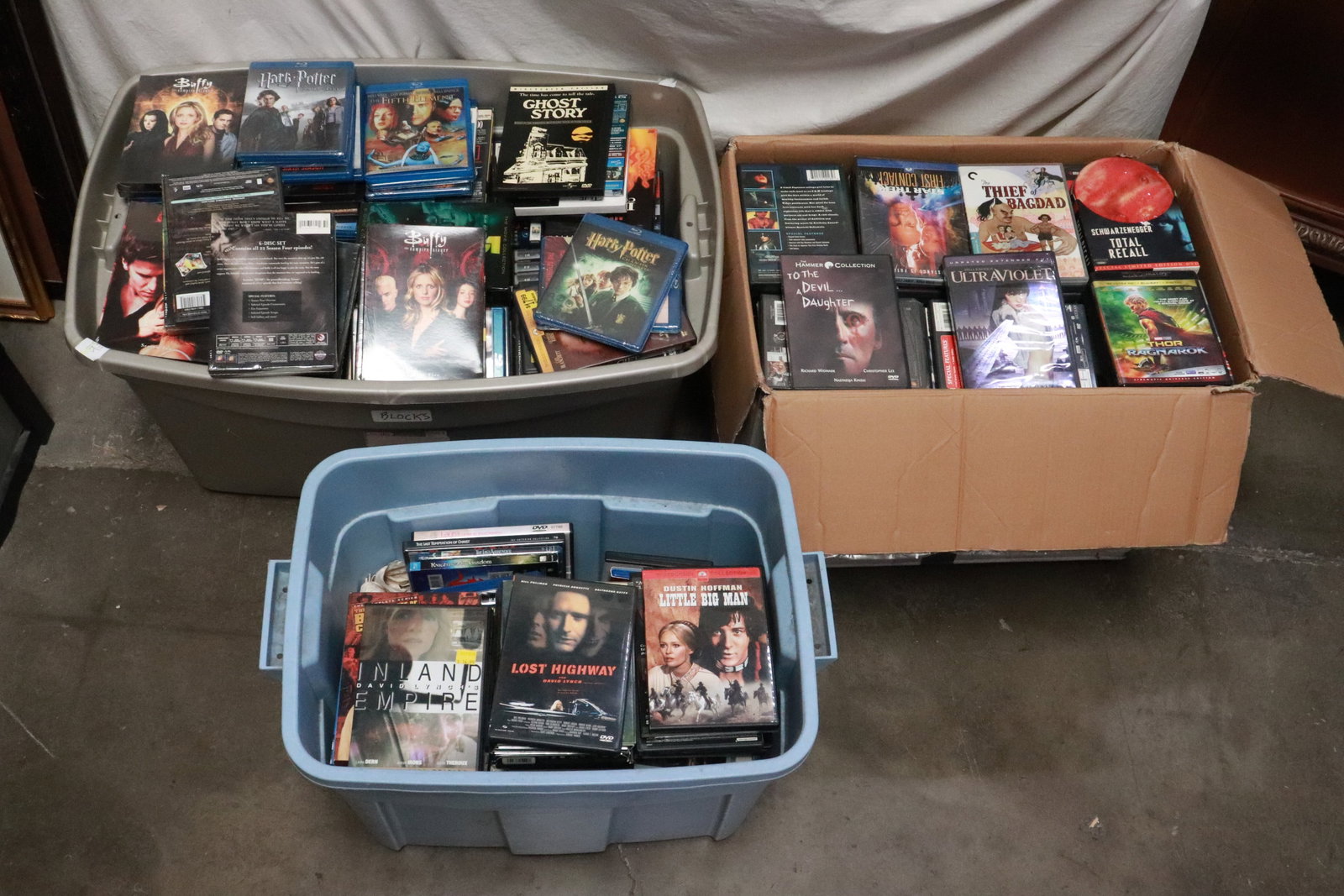 Massive lot of DVD collection: Massive lot of DVD collection, approx. 596 pieces