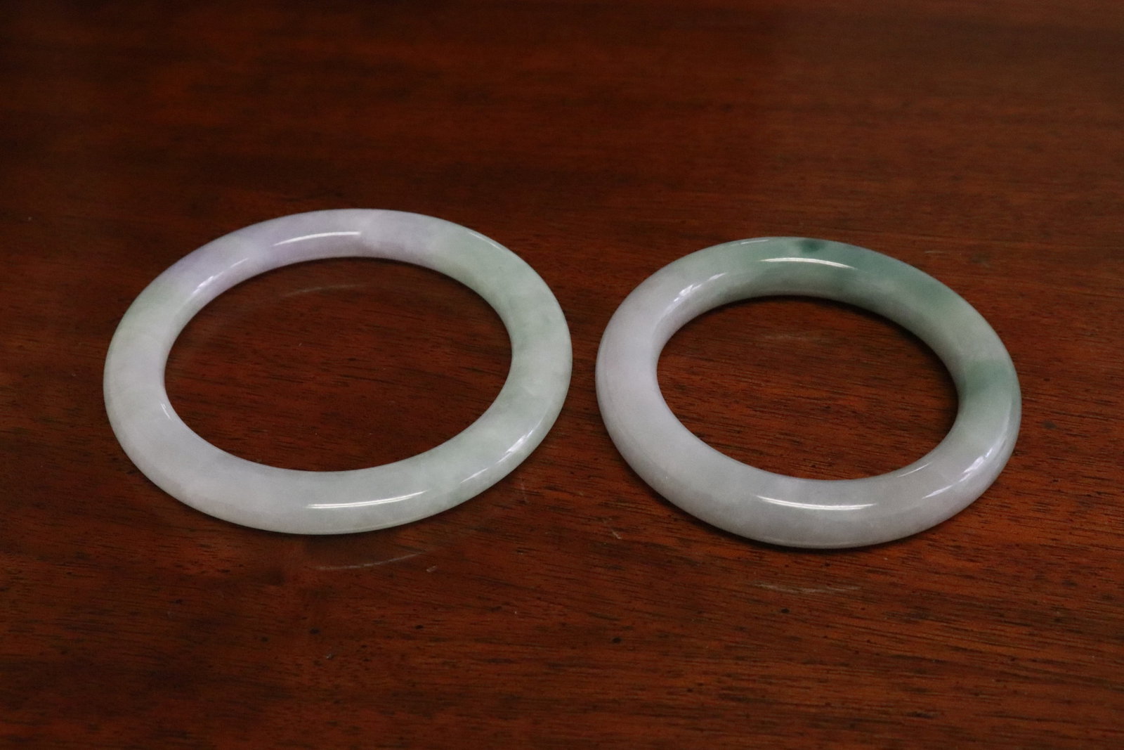 2 jadeite carved bangles (1 of 6)