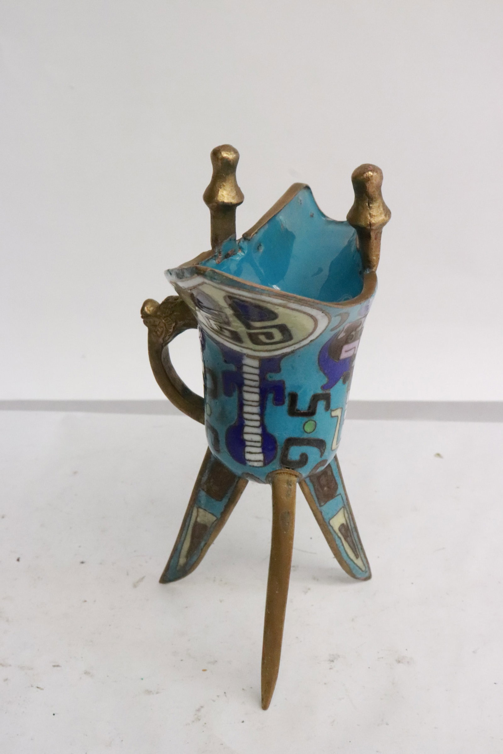 A cloisonne jue - 2