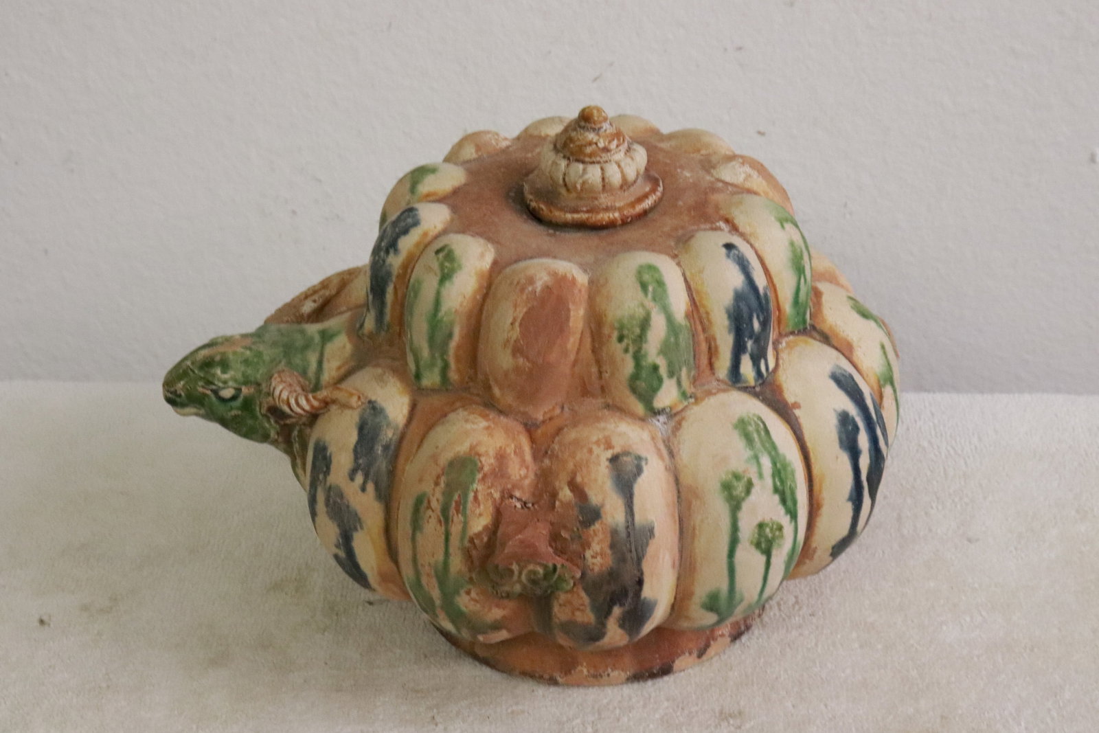 A sancai teapot - 3