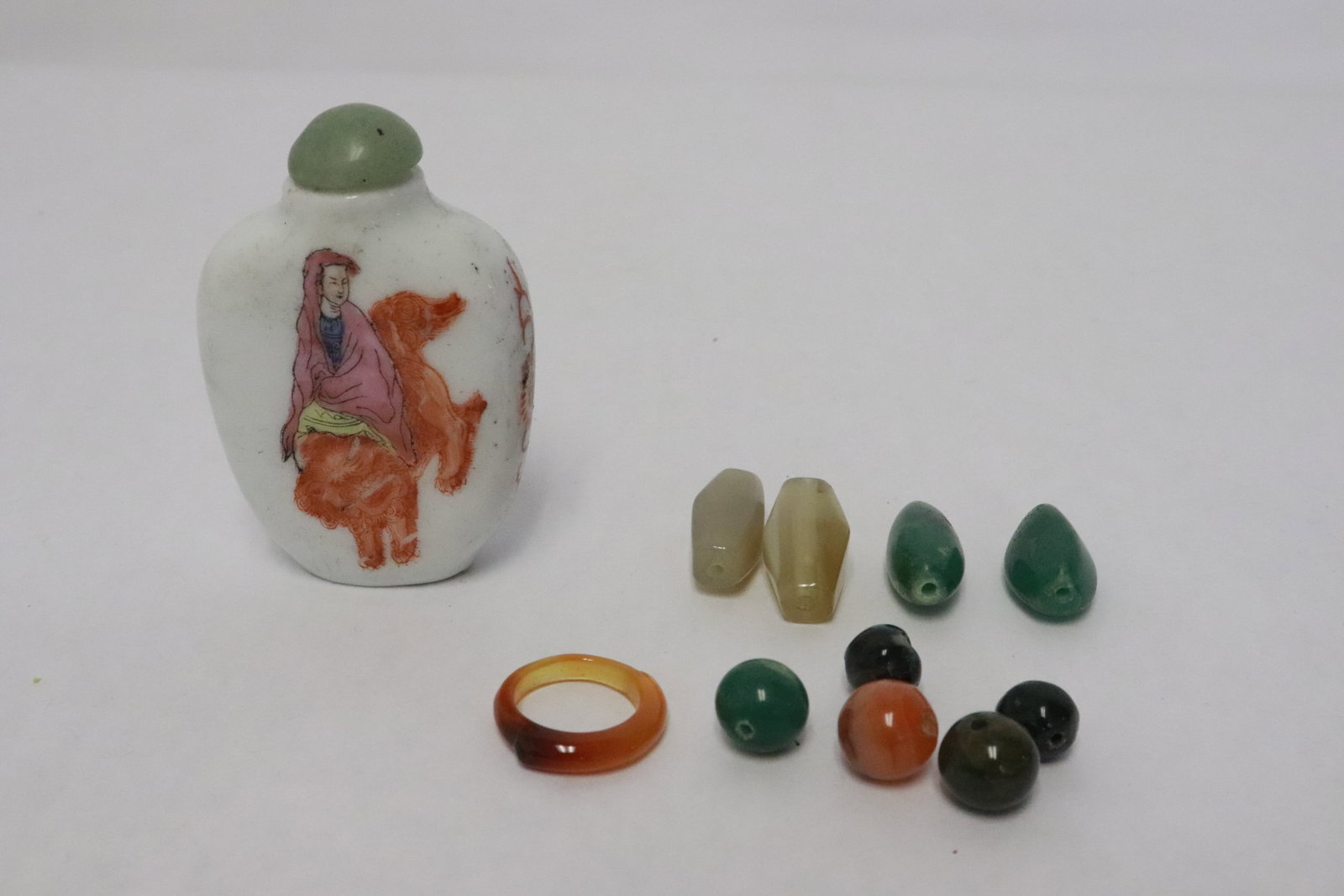 Porcelain snuff bottle, and misc. beads: Porcelain snuff bottle (2.4"x1.9"x0.9"), and misc. beads (0.38"x0.38"dia - 1"x0.5"x0.5")