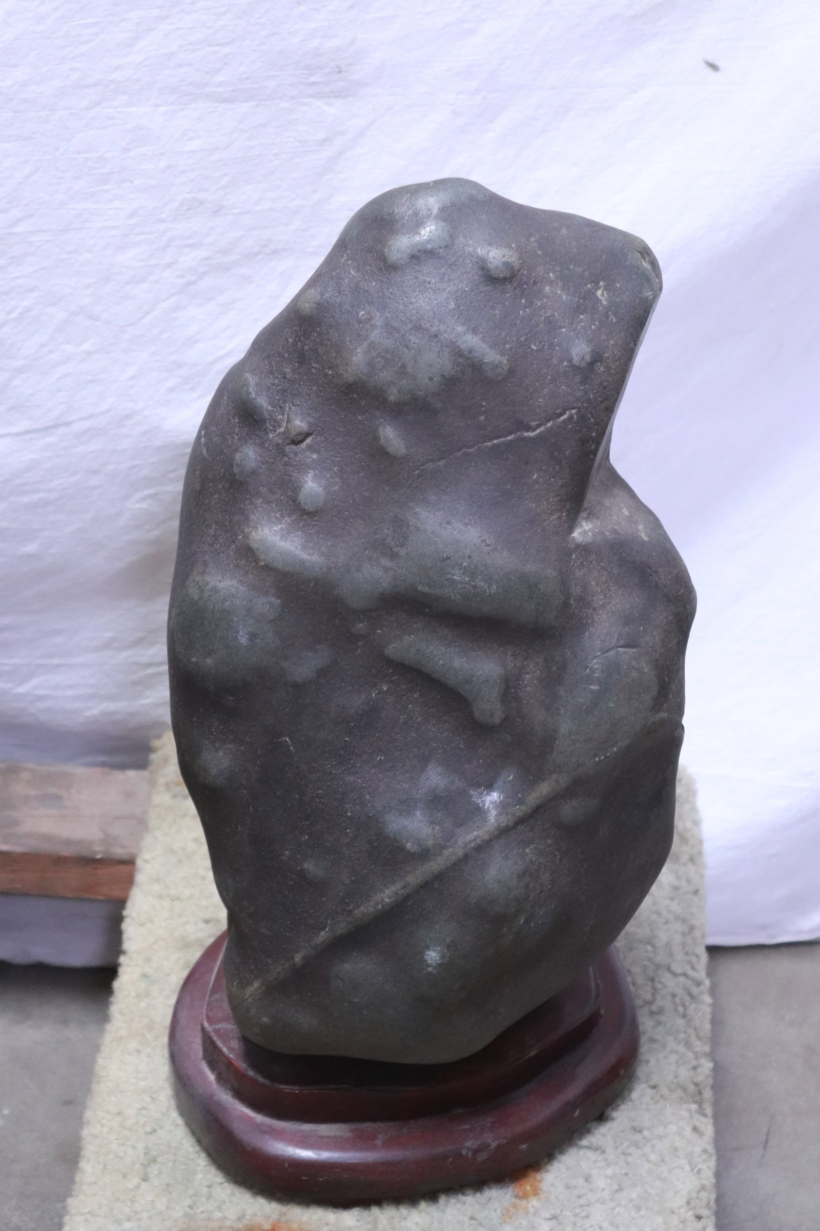 Large Chinese 18th/19th century scholar stone: Large Chinese 18th/19th century scholar stone, 19.7"H