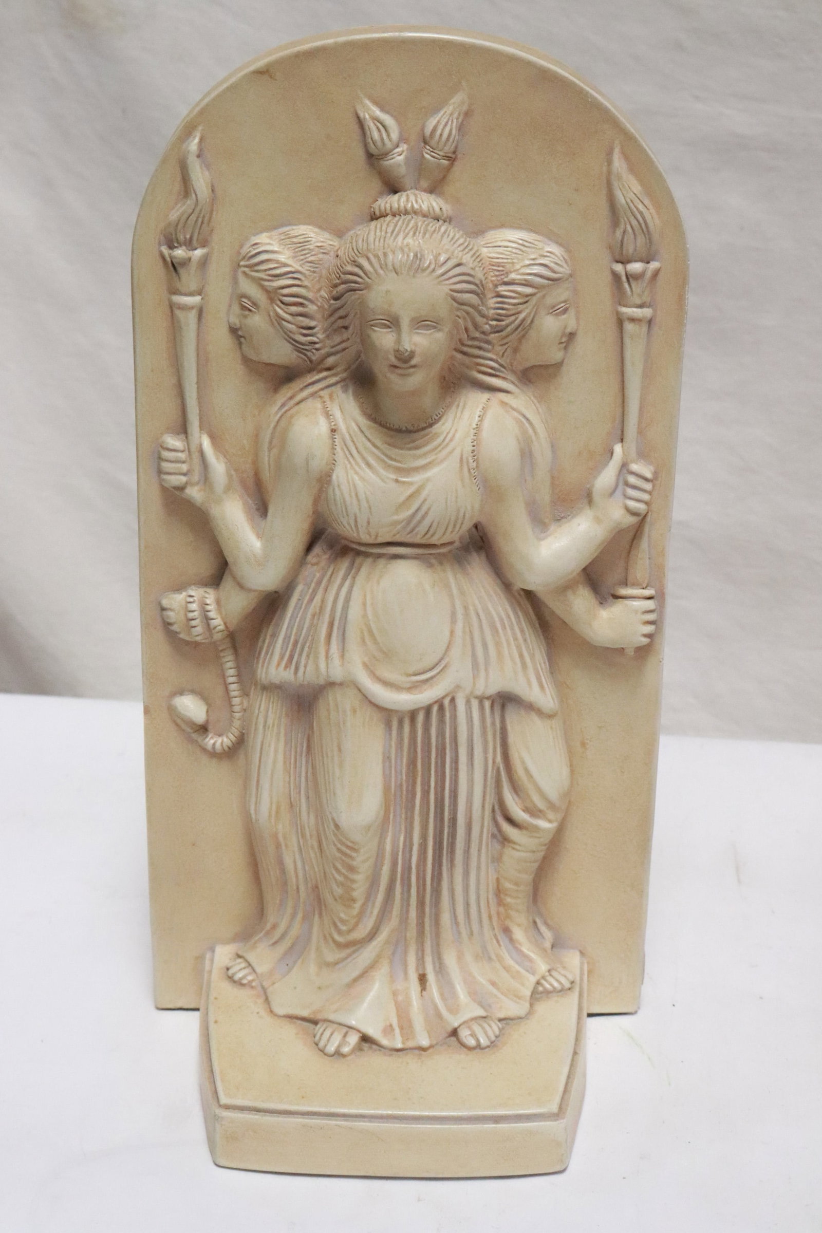 2 pieces table decorative figures - 2