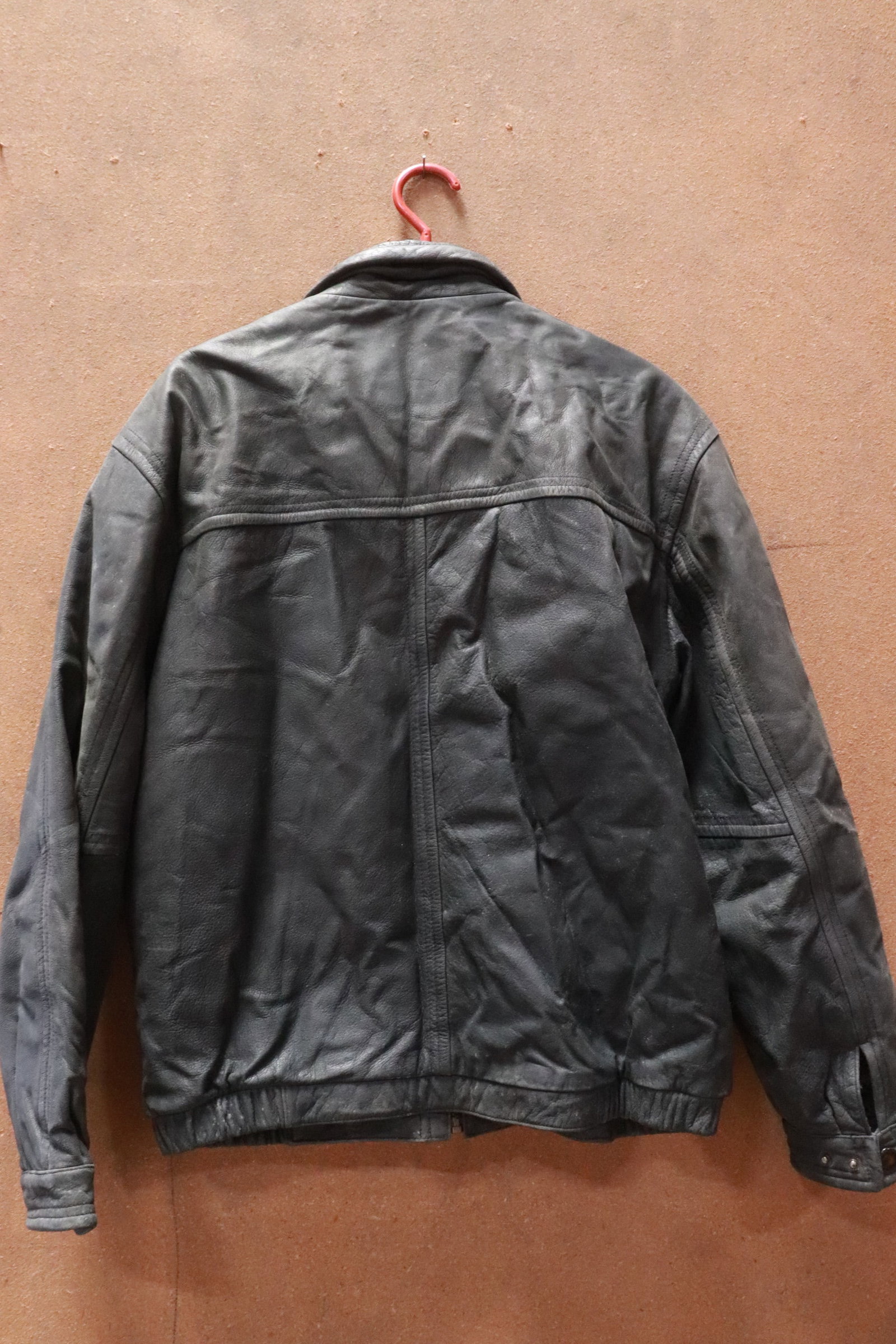 2 leather jackets - 9