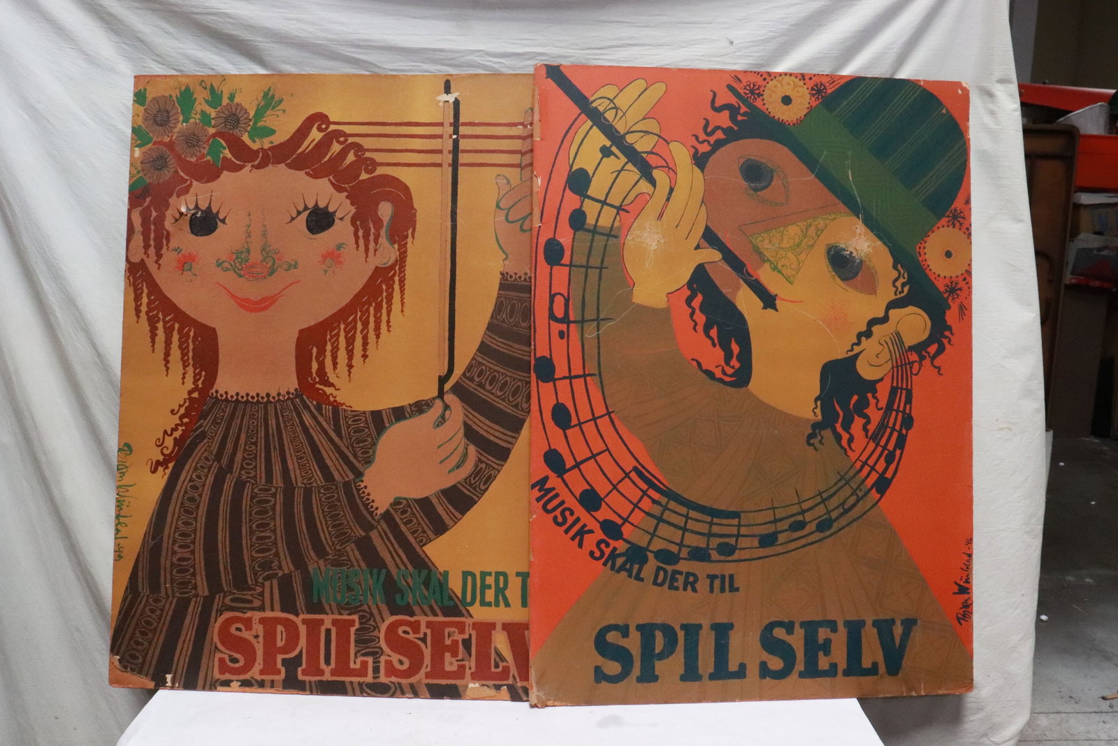 2 posters "Spil selv" by Bjorn Wiinblad, c1946 (1 of 9)