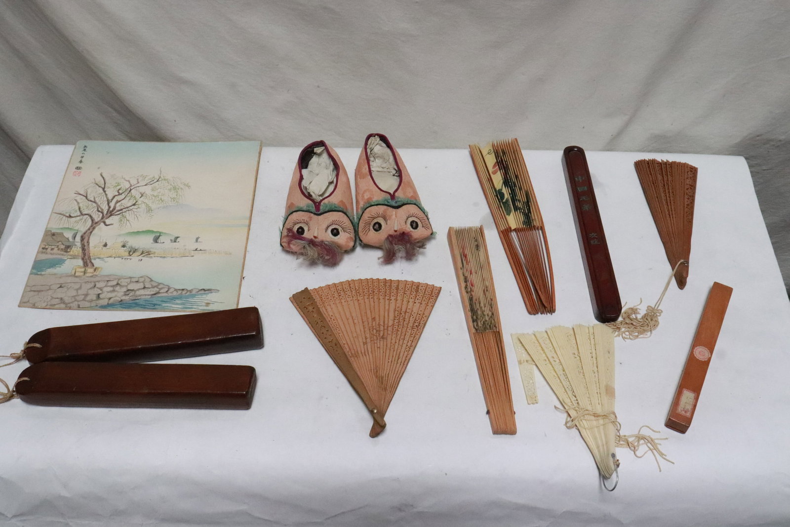 Chinese fans, antique shoes, pair antique rosewood clappers (1 of 7)
