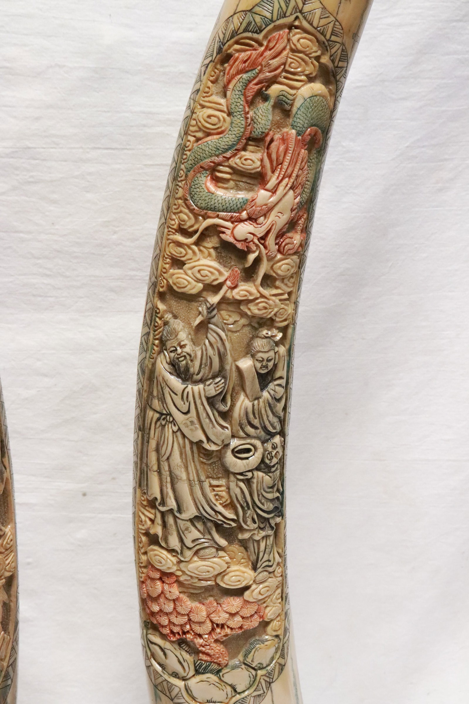 Pair large bone ornament - 6