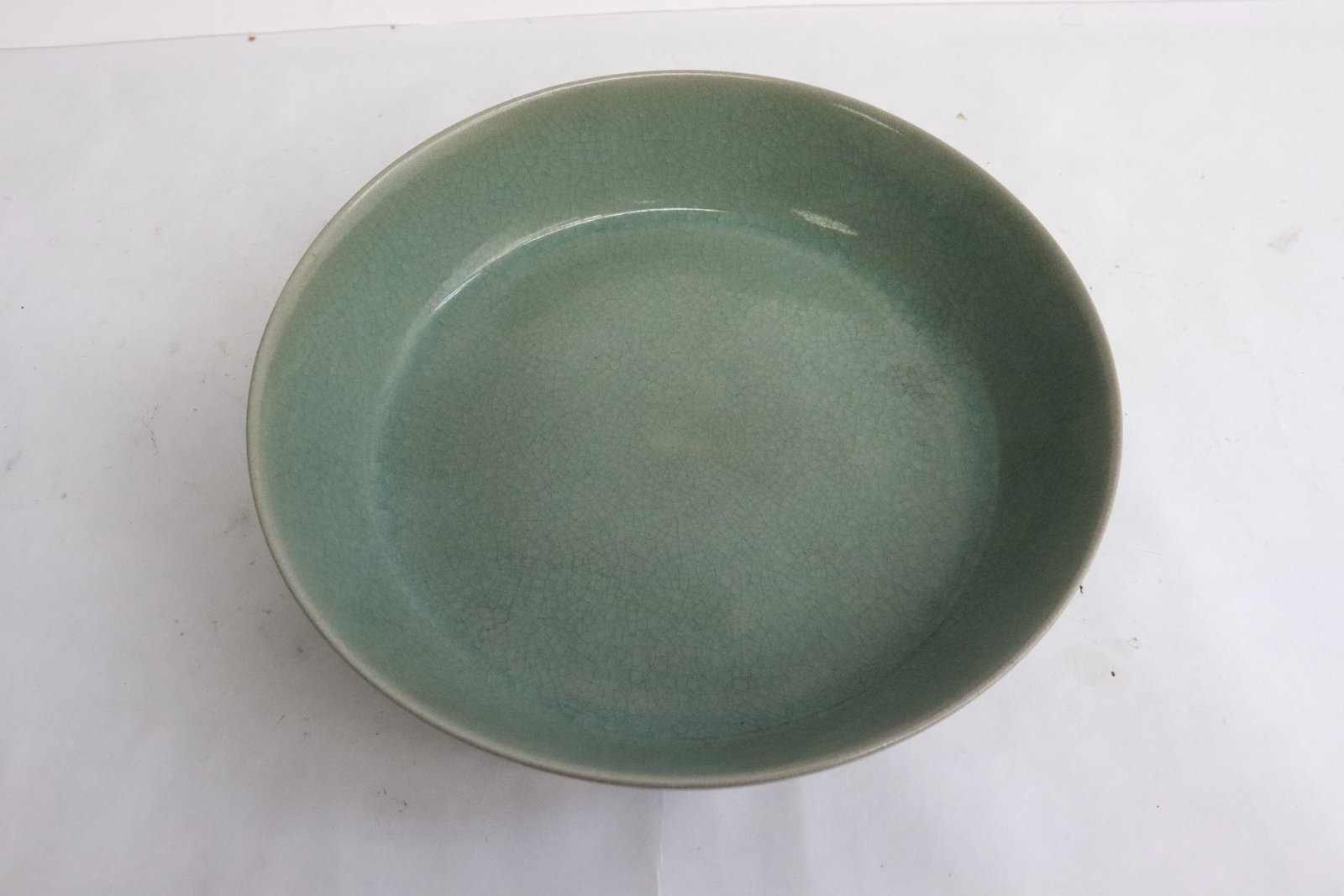 Fine Song style celadon porcelain bowl (1 of 5)