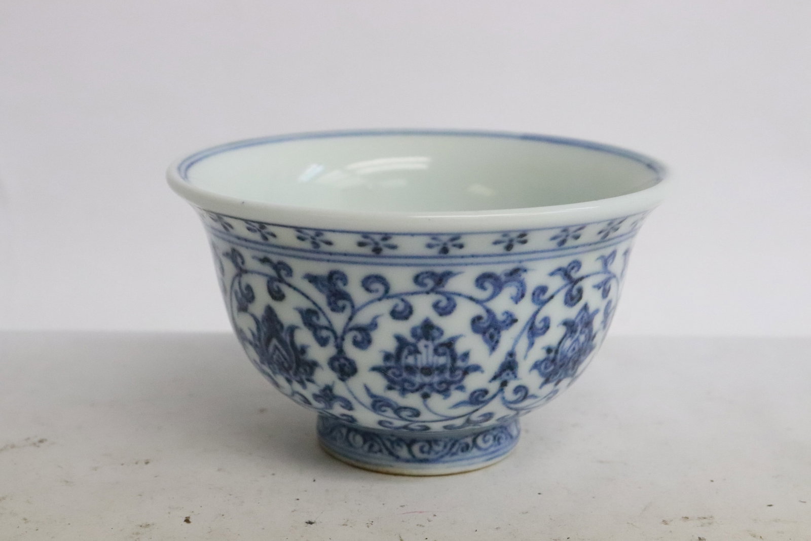 Chinese blue and white porcelain tea cup (1 of 5)