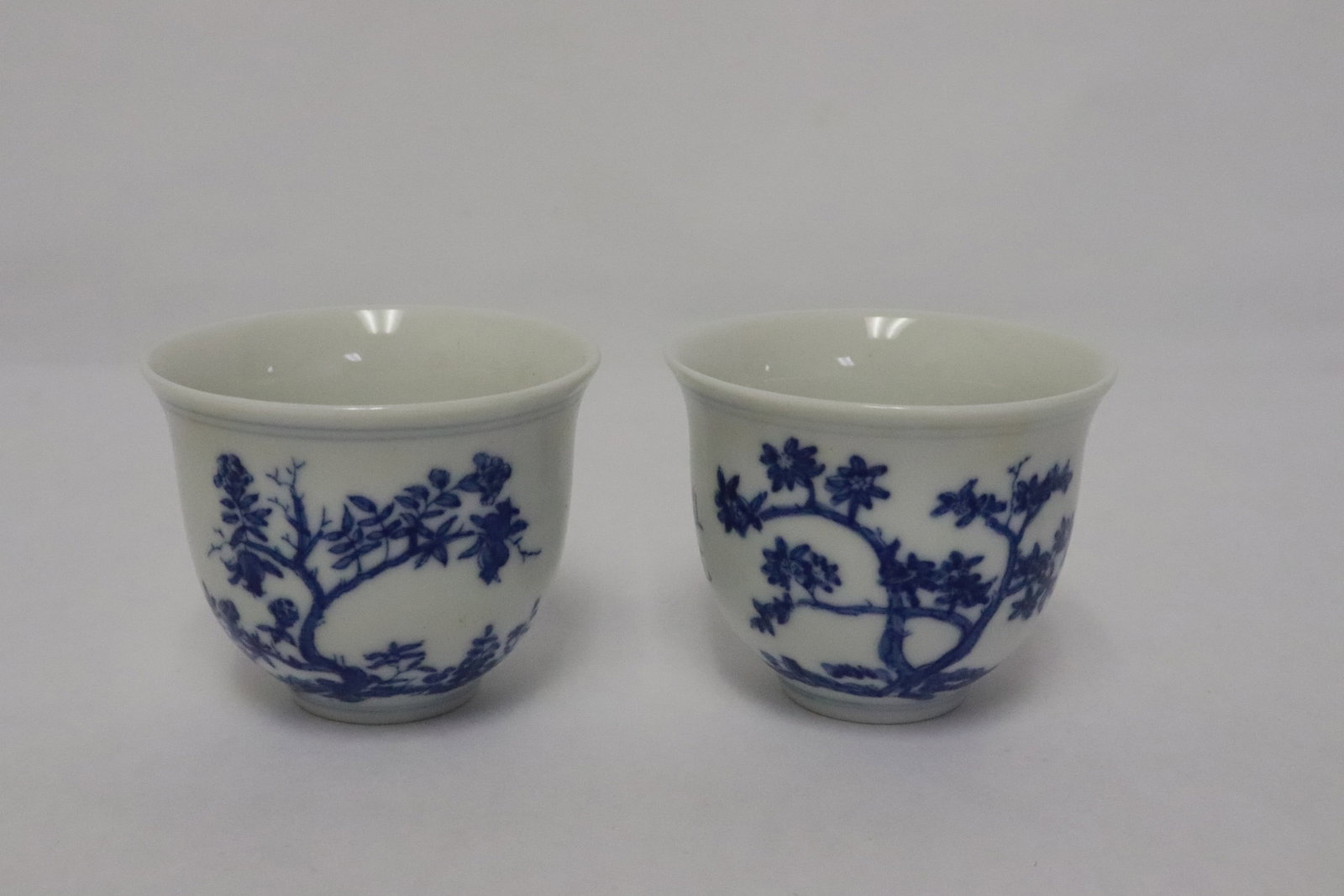 2 blue and white porcelain wine cups (1 of 6)