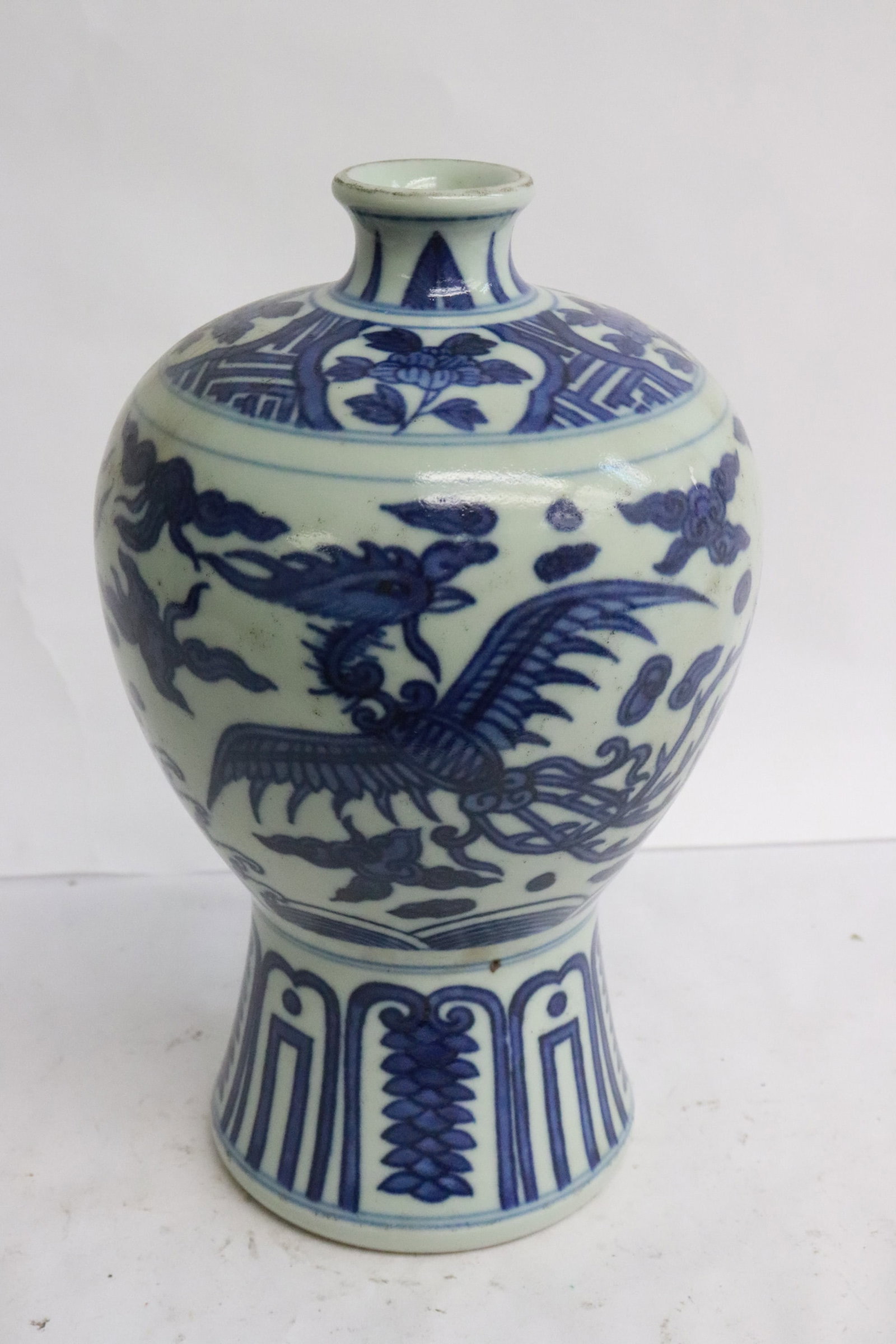 Chinese blue and white meiping: Chinese blue and white meiping, 8.45"x5.3"dia