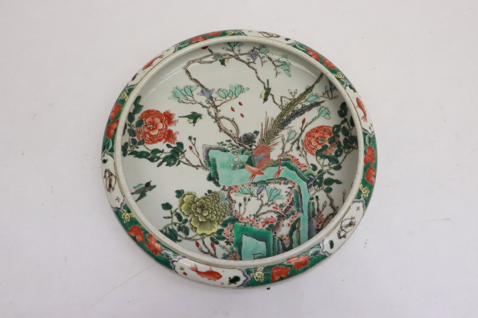 large Chinese famille rose porcelain brush wash: Beautiful large Chinese famille rose porcelain brush wash, 2.15"x10.8"dia