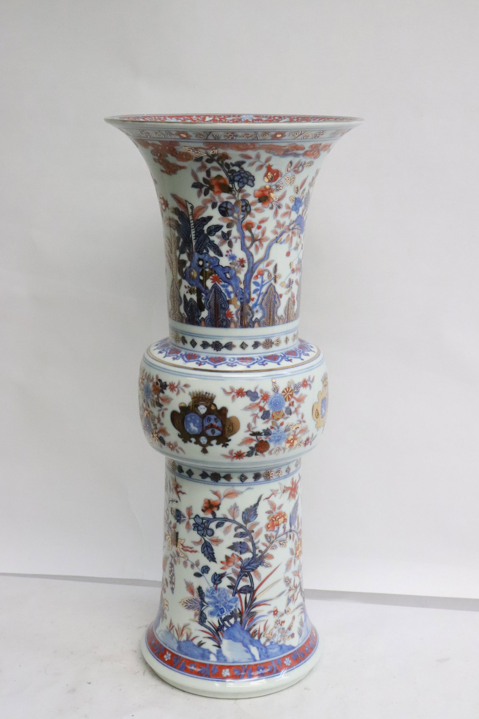 Large Chinese wucai porcelain gu vase: Large Chinese wucai porcelain gu vase, 18"x7.5"dia