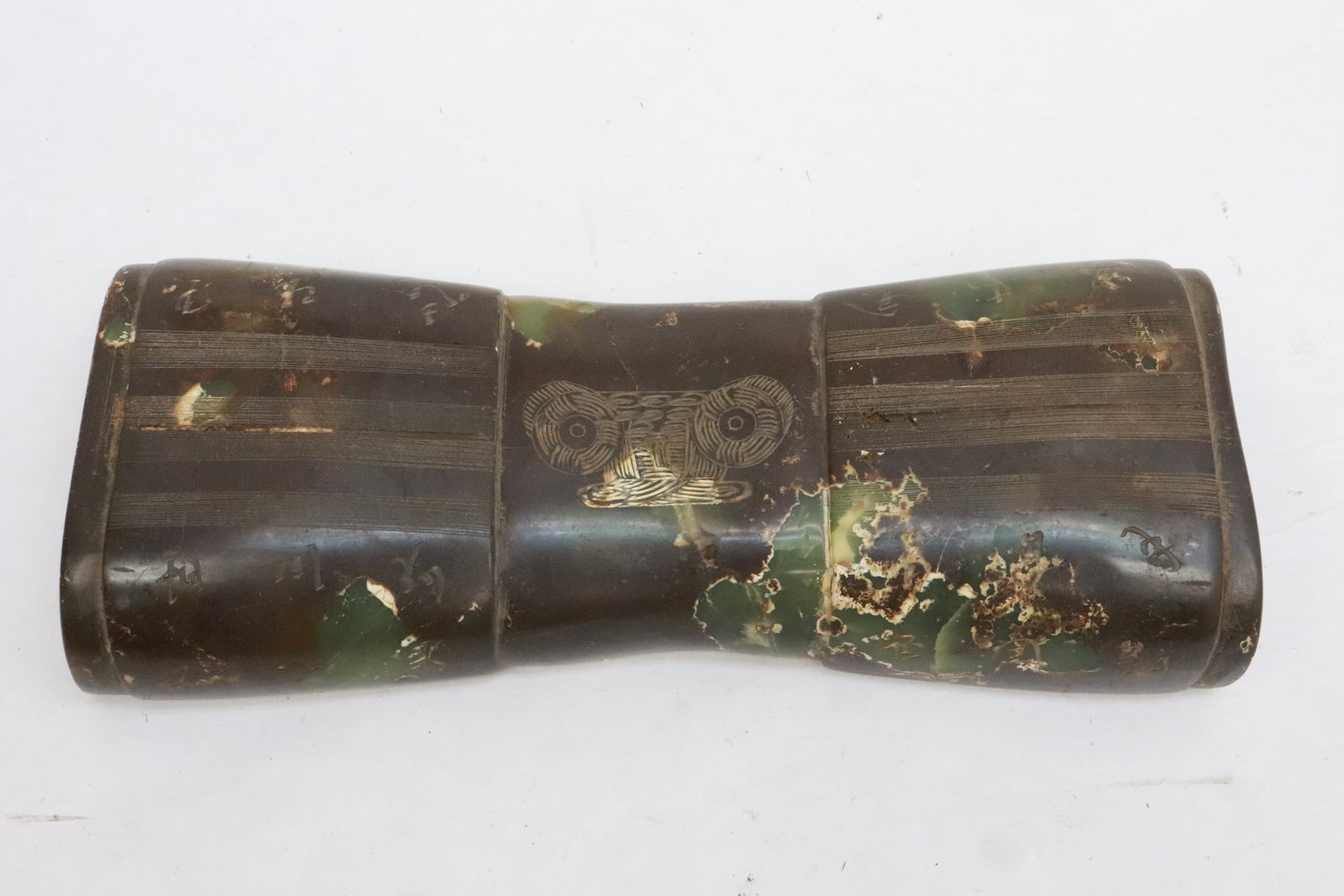 Large jade like stone carved ornament: Large jade like stone carved ornament, 8.6"x3.25"x1.5"