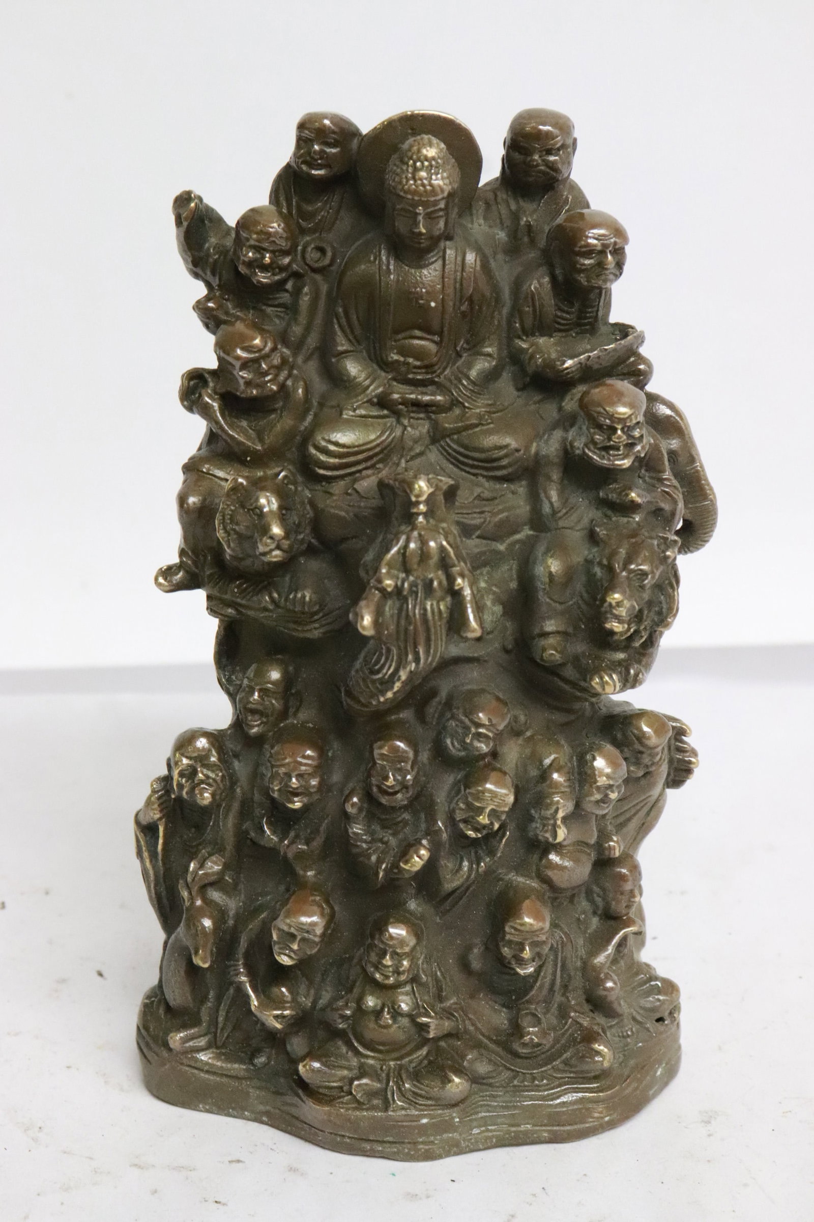 Fine bronze sculpture depicting deity group: Fine bronze sculpture depicting deity group, 6.25"H
