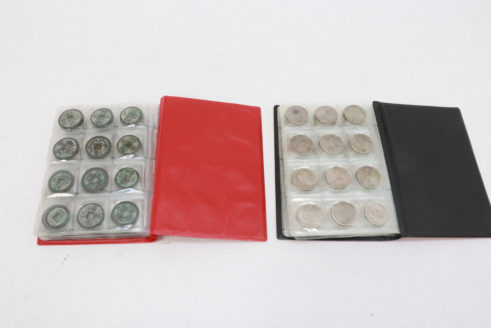 2 packs of reproduction coins: 2 packs of reproduction coins, these are NOT real, the only serve for souvenir purposes