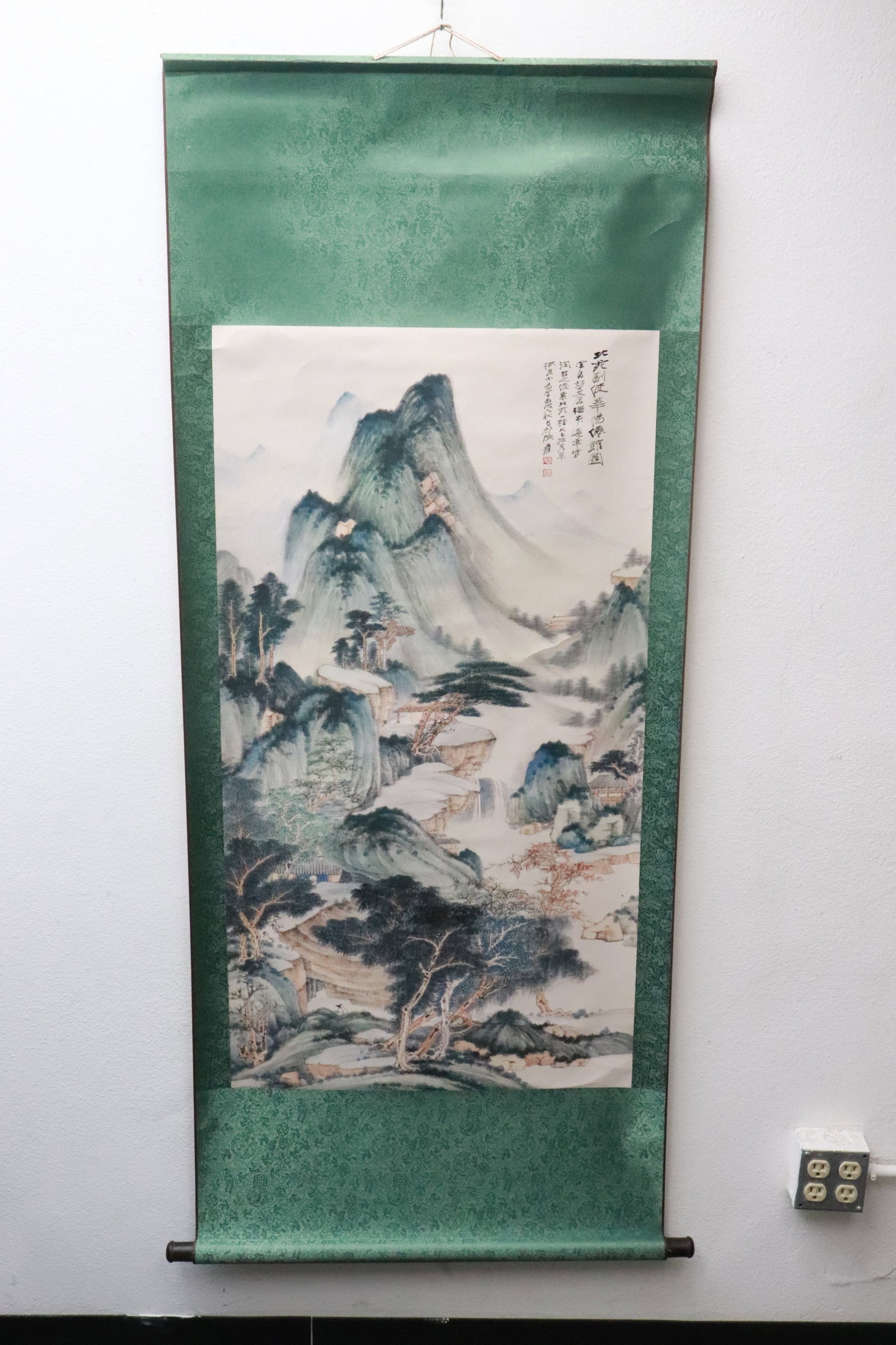 Chinese print scroll: Chinese print scroll, 43"x23.35"