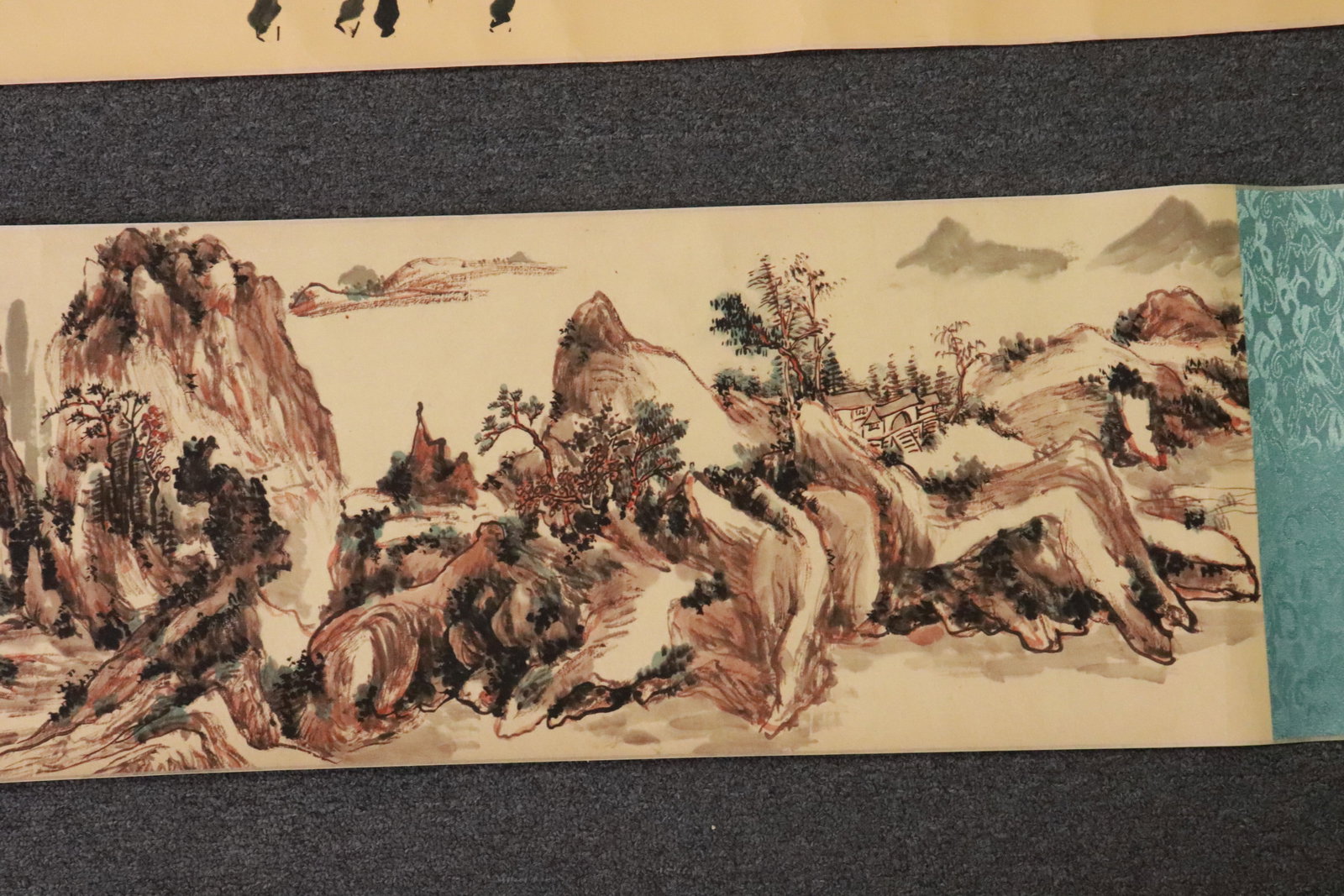 2 Chinese print scrolls - 8