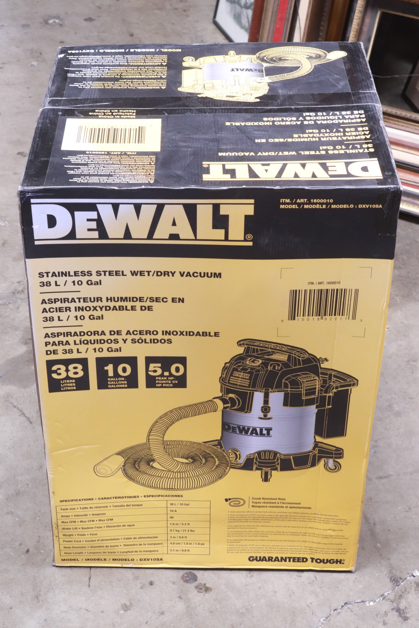 Dewalt stainless steel wet/dry vacuum, NIB (1 of 5)