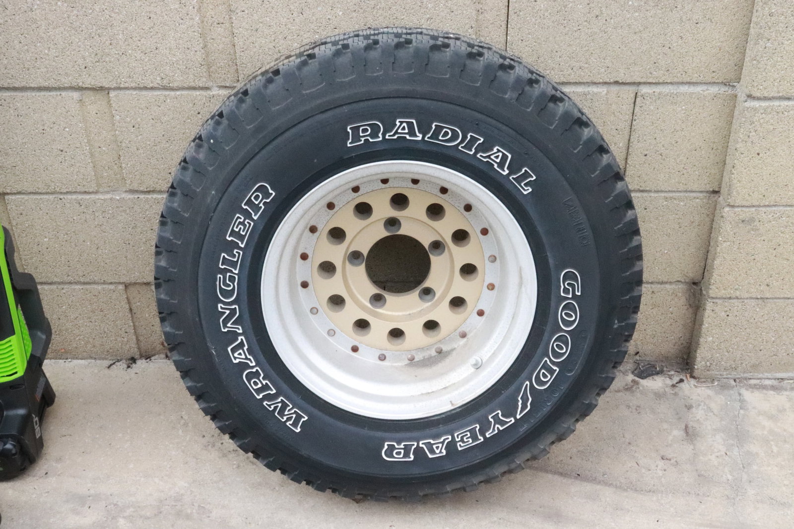 One Goodyear wrangler radial tire: One Goodyear wrangler radial tire, 29.5"