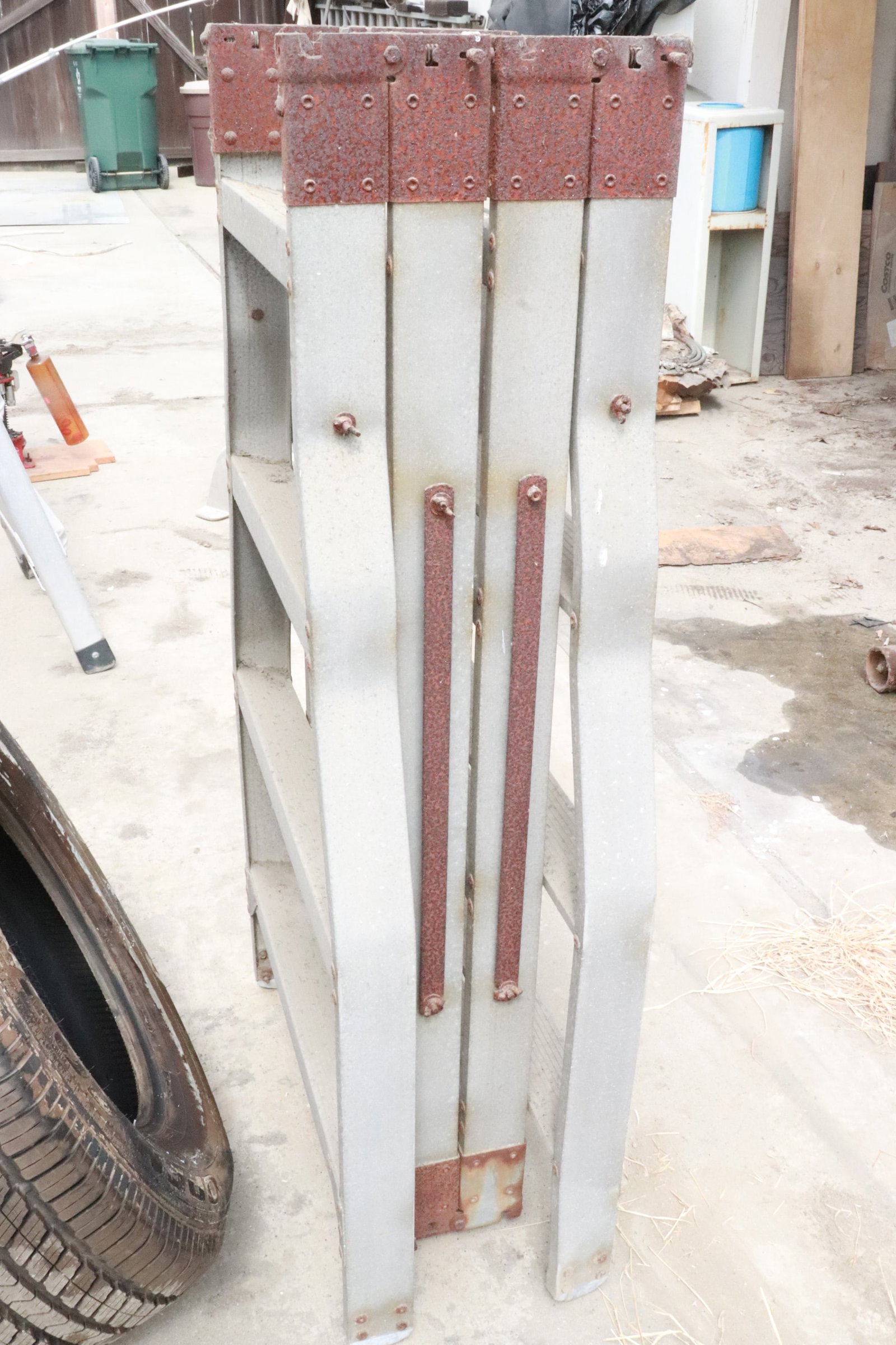 Floor folding ladder - 3