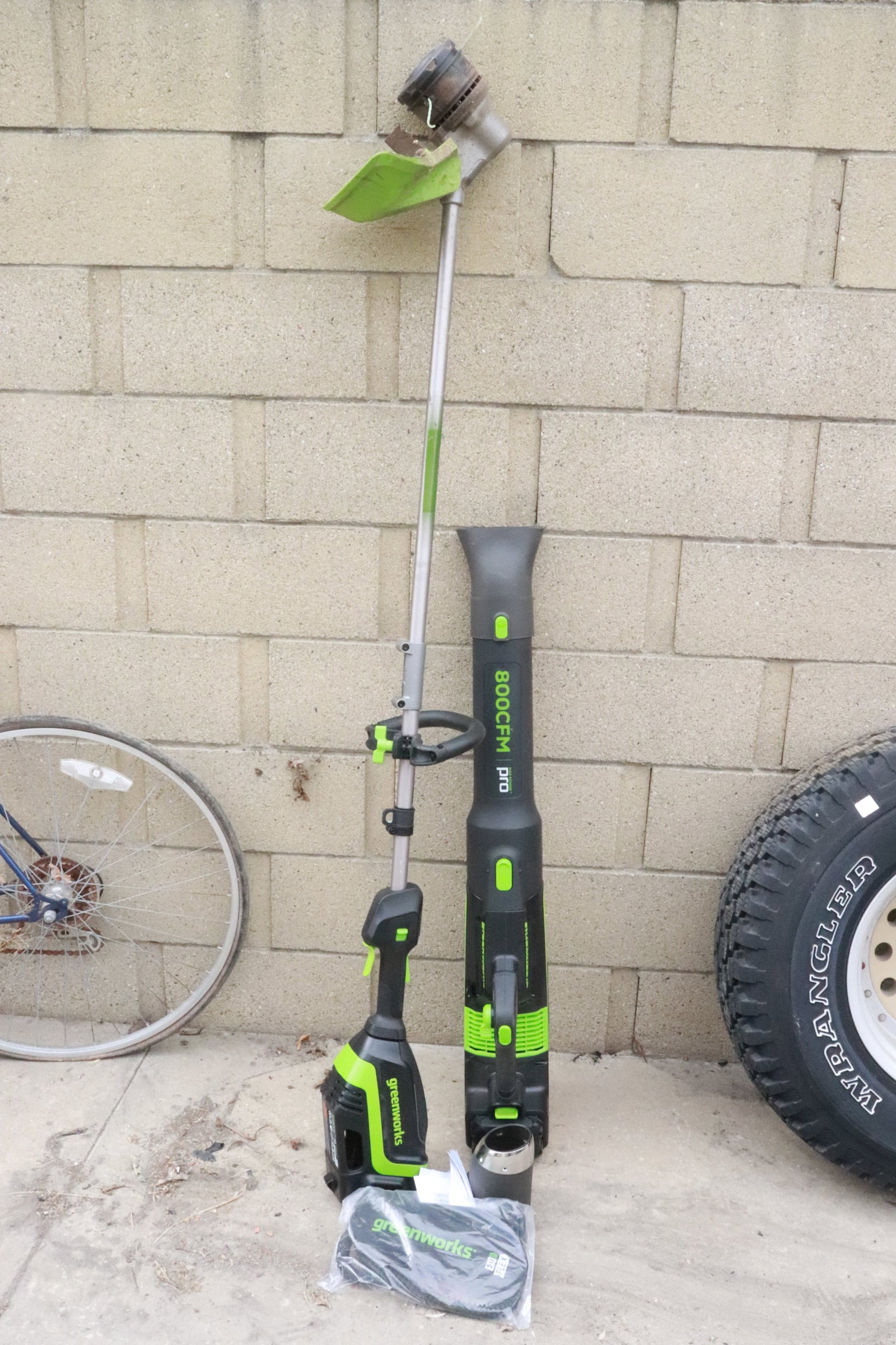 2 Greenworks garden tools (1 of 5)