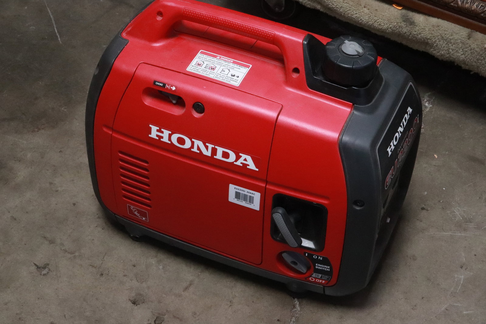 Honda 2200i generator: Honda 2200i generator, 16.8"x20"x11.5"