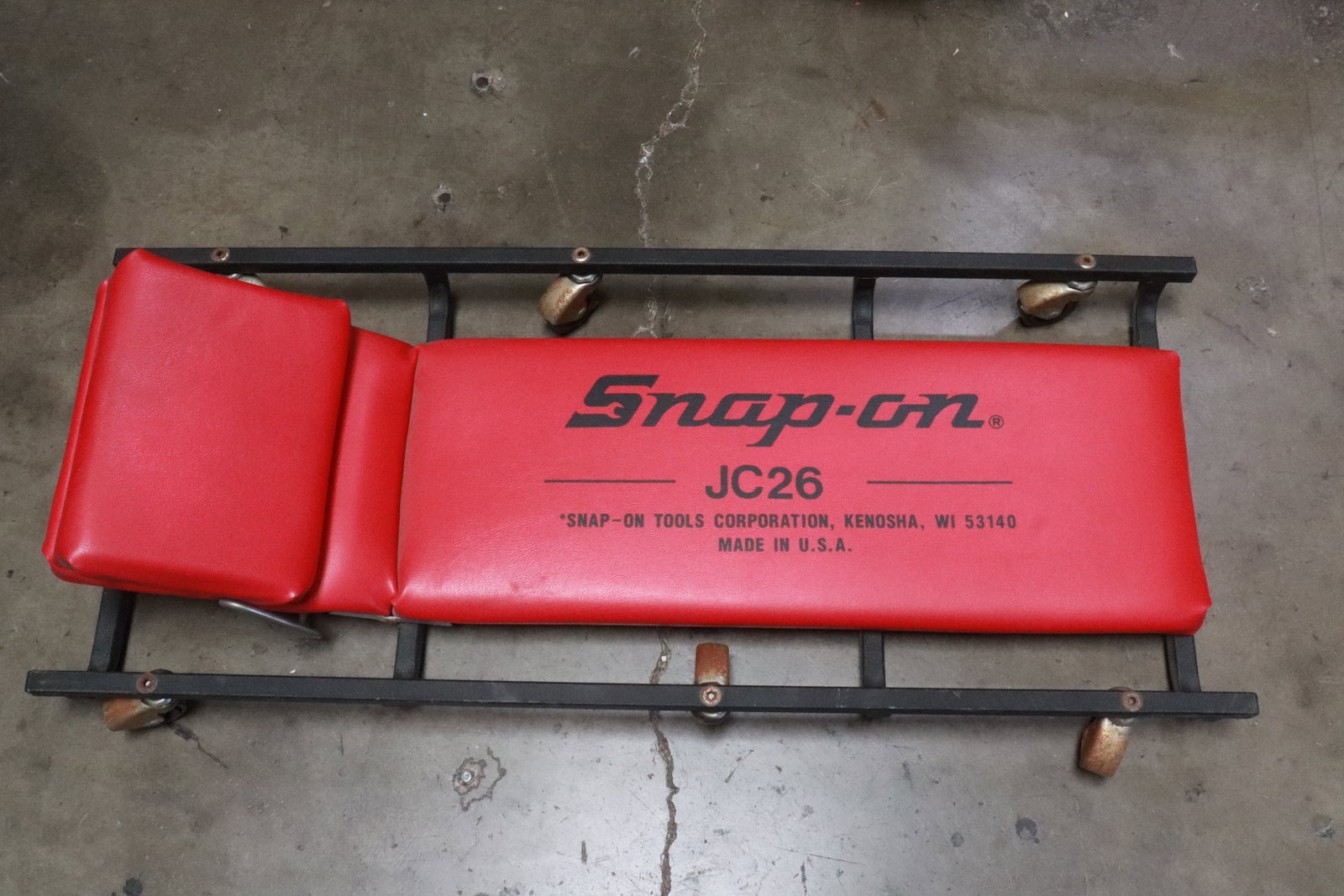 Snap-on JC-26 Creeper with wheels: Snap-on JC-26 Creeper with wheels, 4.3"x17.3"x40.3"