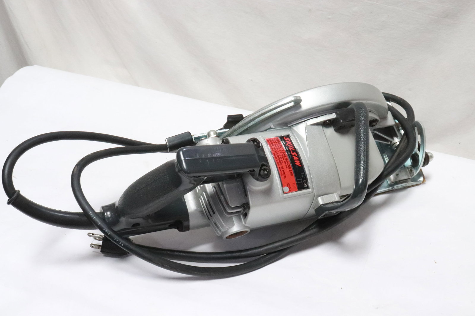A Skil saw - 4