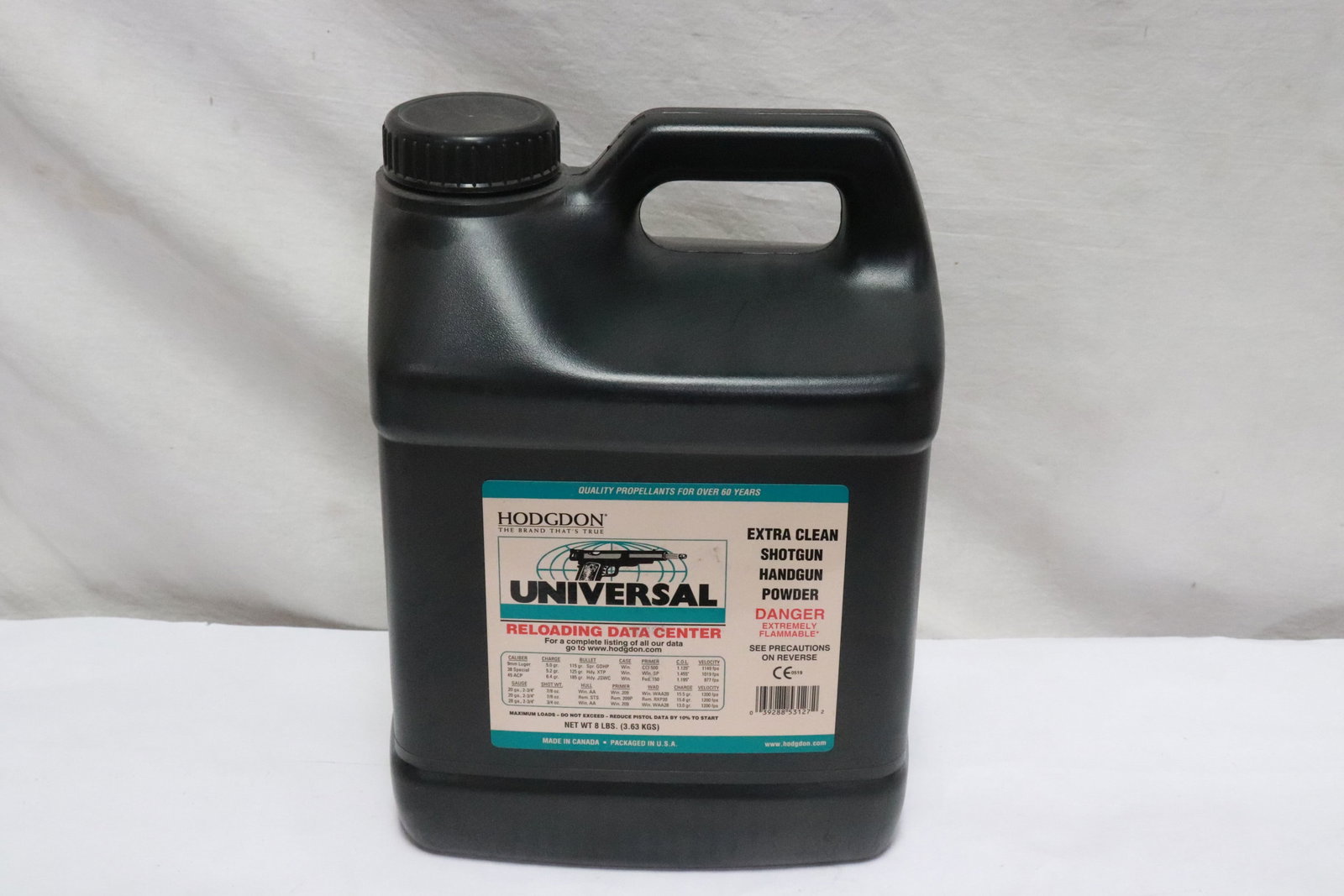 Hodgdon 8 LBs extra clean shotgun/ handgun powder bottle: Hodgdon 8 LBs extra clean shotgun/ handgun powder bottle, NO shipping for this lot, local pickup only