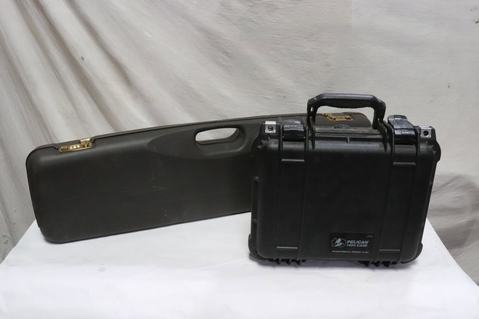 2 hard case gun storage cases: 2 hard case gun storage cases, 11.7"x13.7"x6", 9.15"x32.8"x3.7"