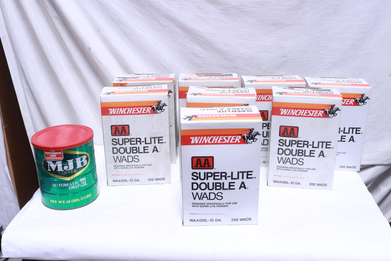 Lot of super lite double A wads, over 1500 pieces: Lot of super lite double A wads, over 1500 pieces