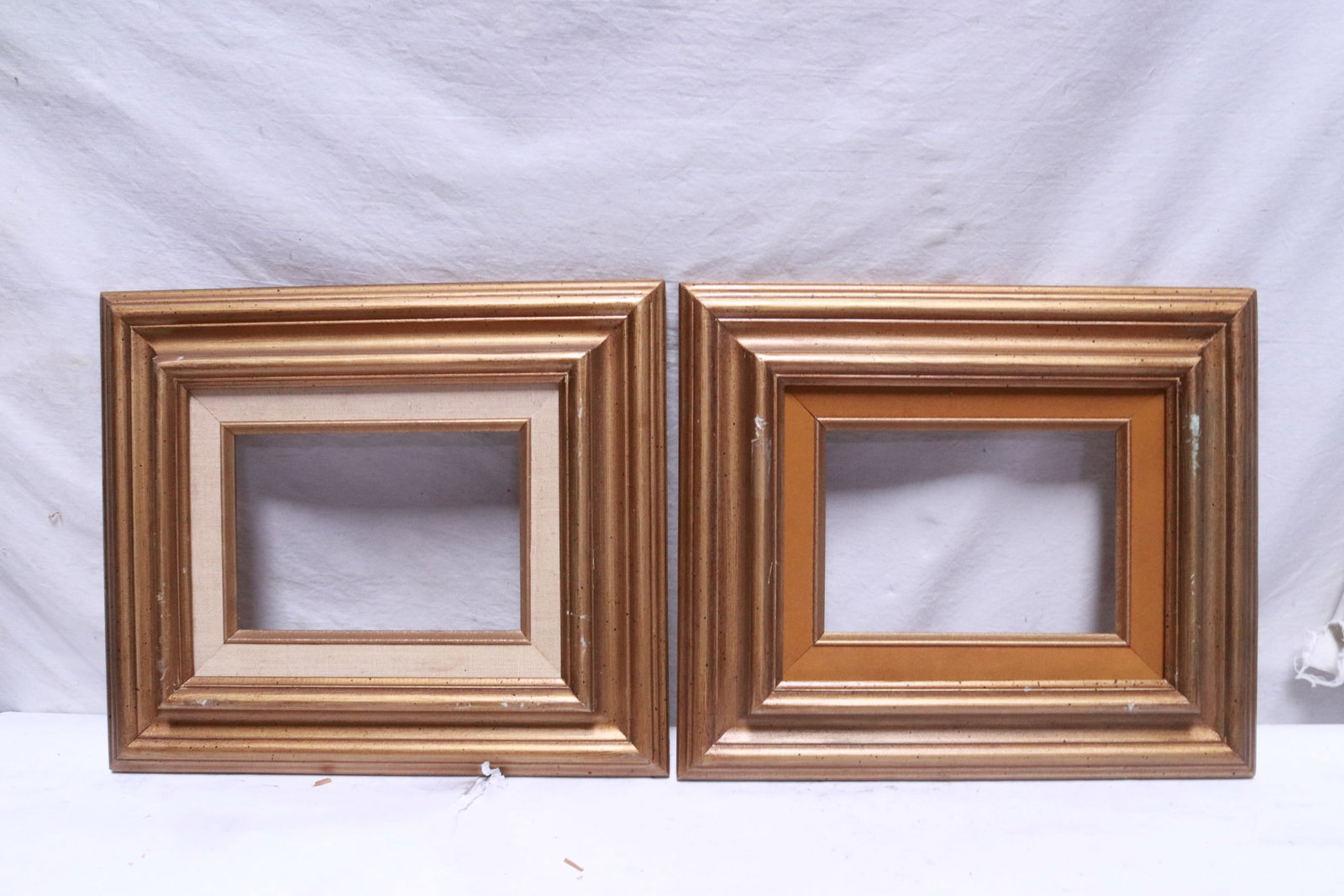 8 painting frames - 4