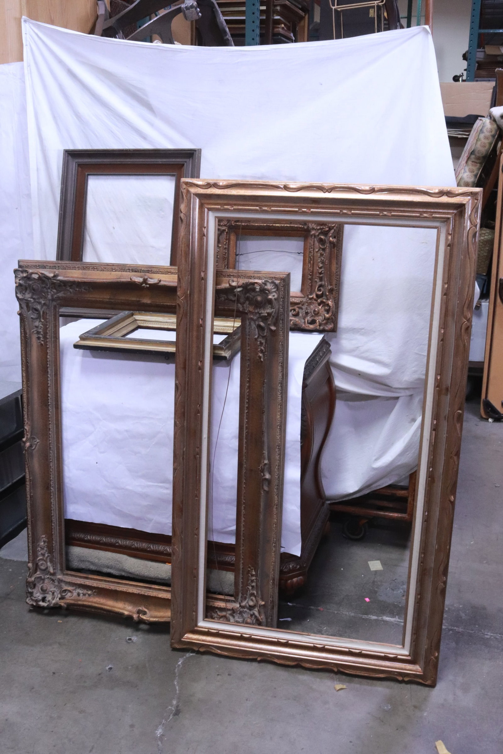 5 fine painting frames: 5 fine painting frames, 19.85"x16.5"x1.8" - 56.6"x32.4"x1.3"