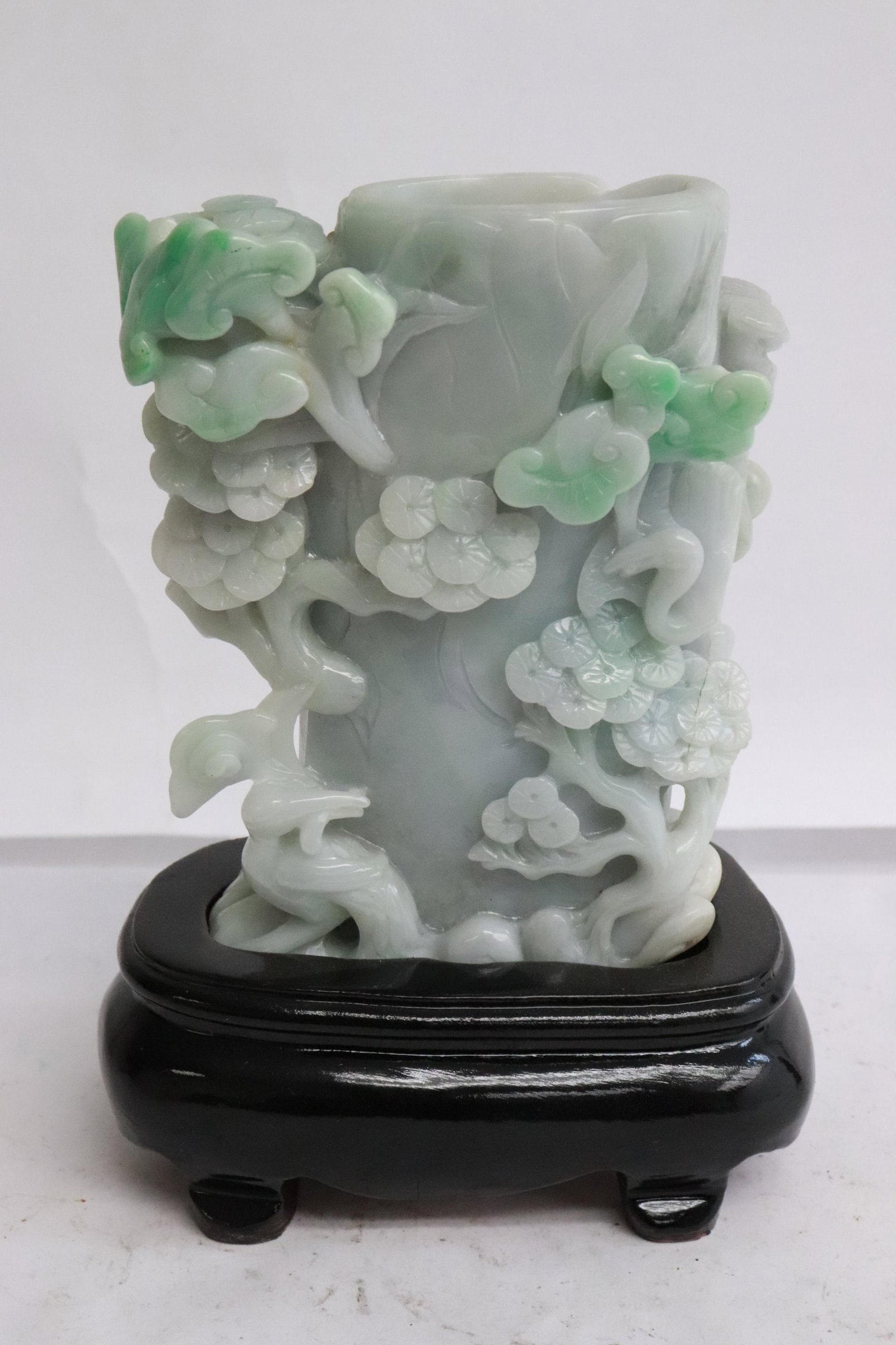 Chinese natural jadeite carved vase (1 of 5)