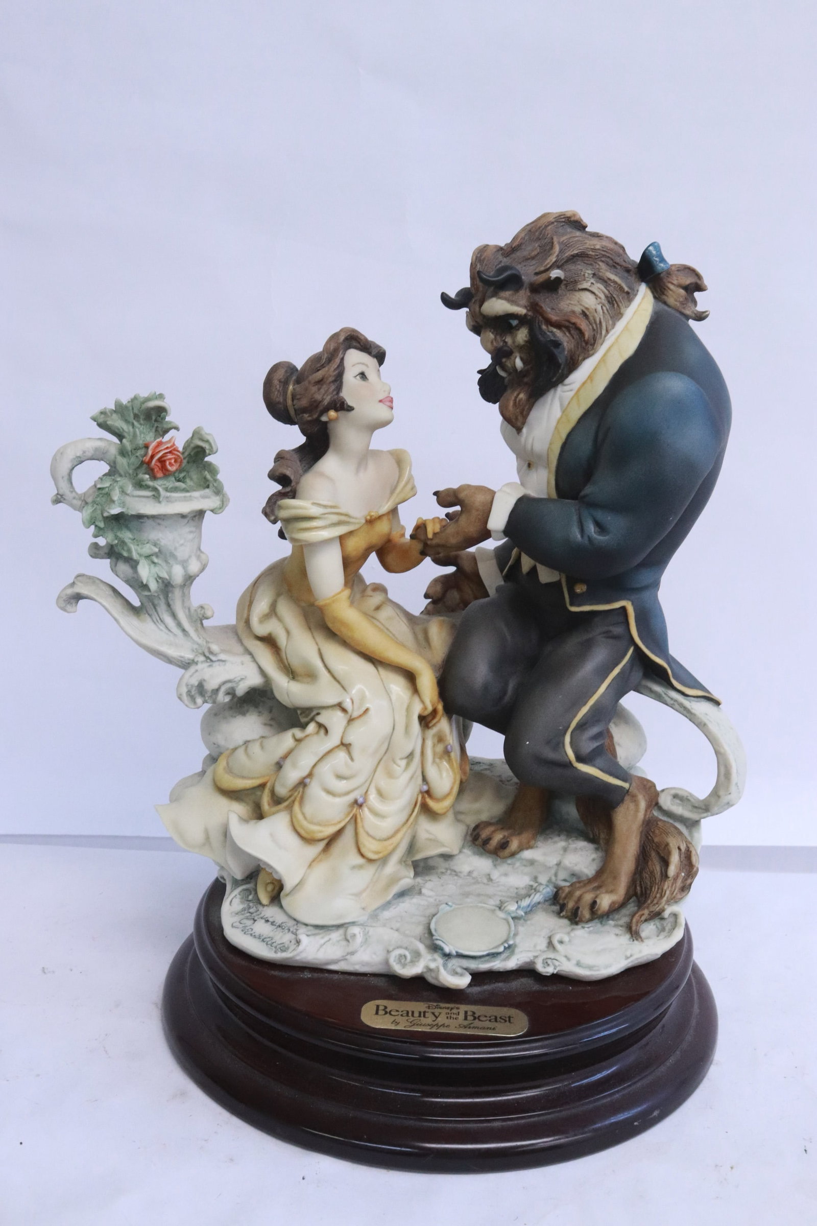 Large Armani sculpture "beauty and beast": Large Armani sculpture "beauty and beast", 11.65"H