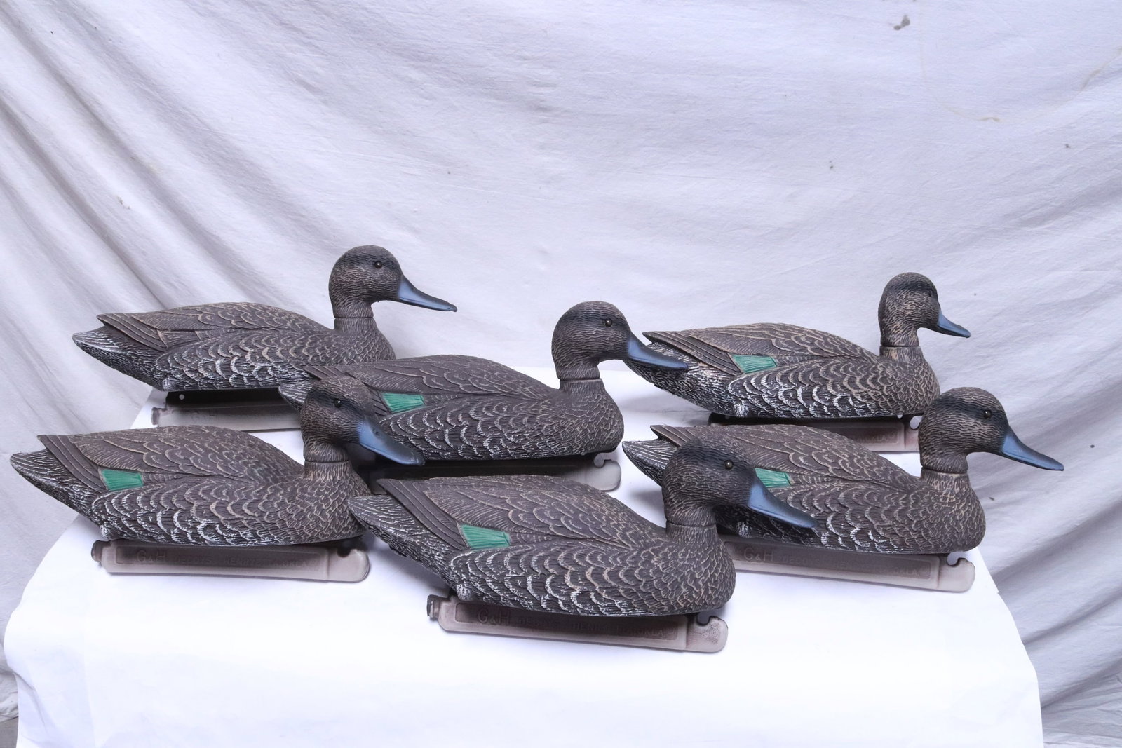 6 G&H plastic hunting decoy: 6 G&H plastic hunting decoy, 8.35"H ea
