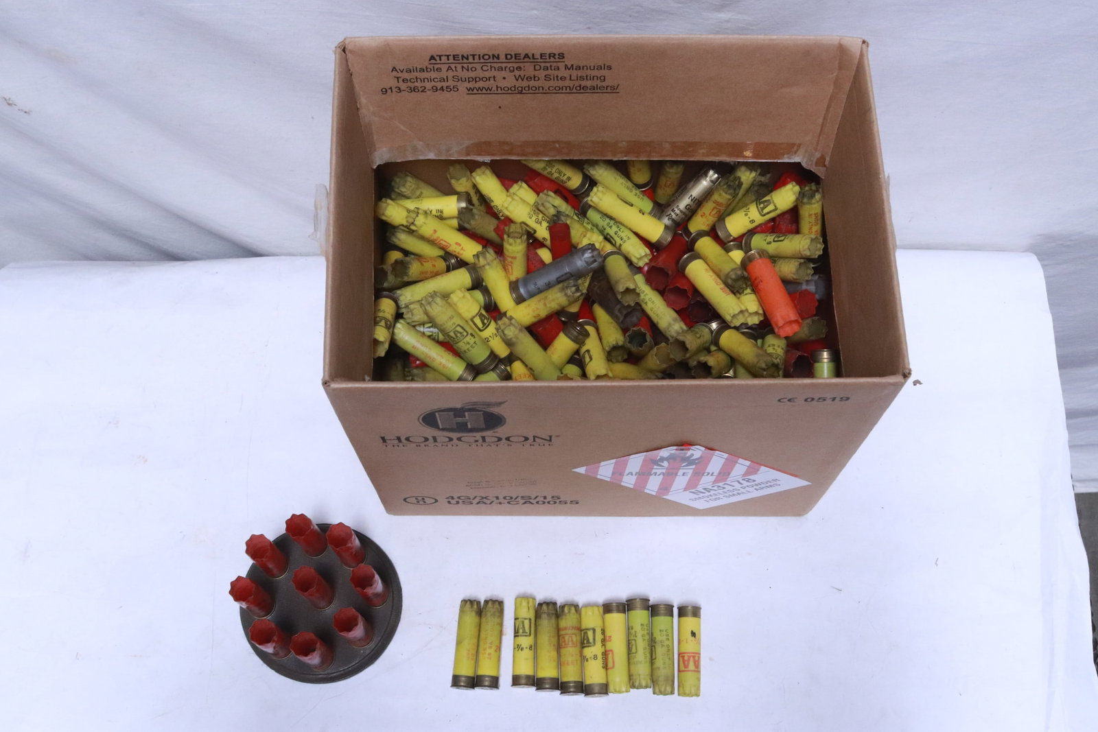 Approx. 800 empty shotgun shells - 2
