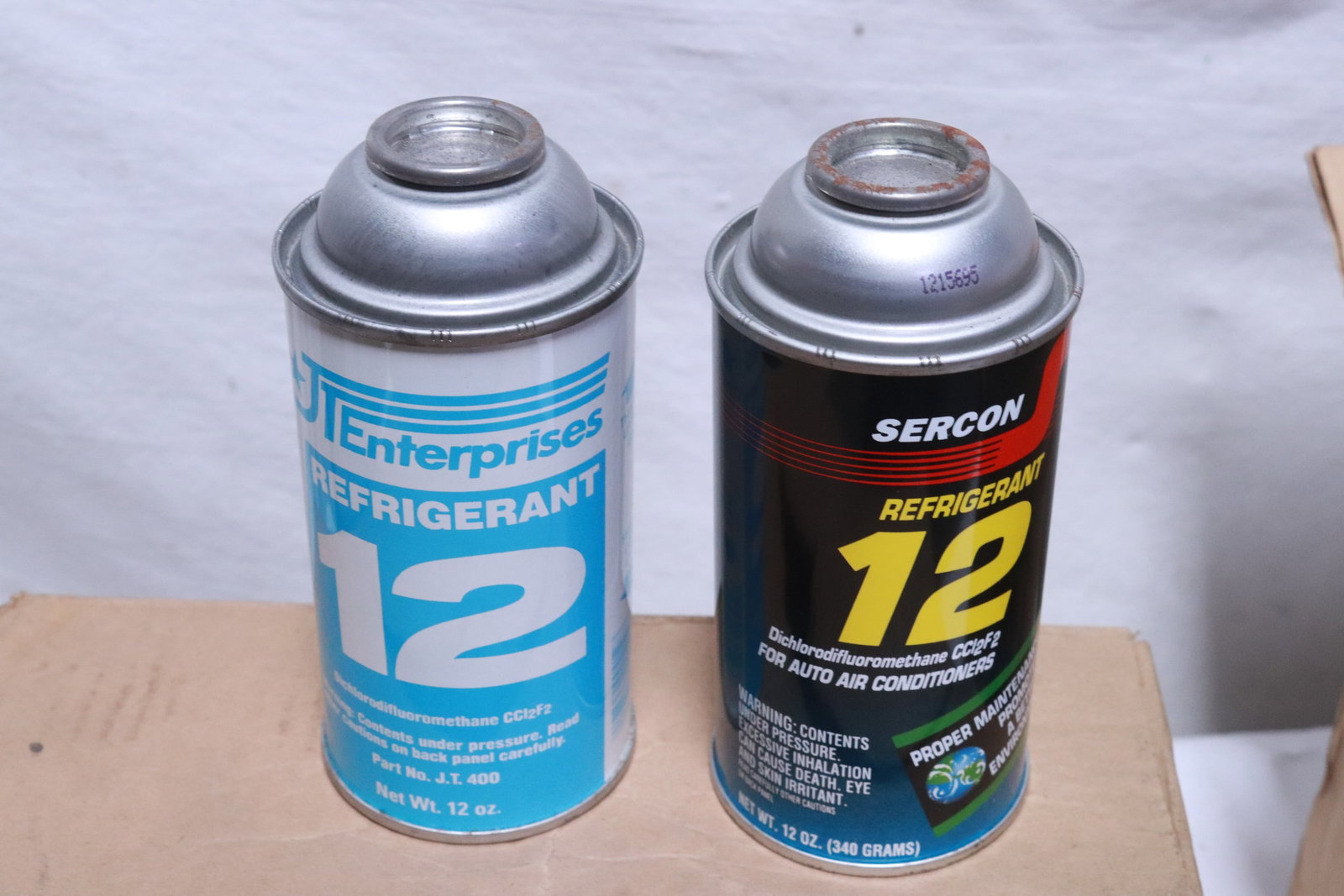 19 cans Freon 12 - 3