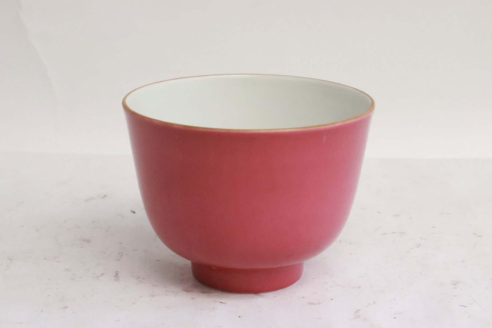 Fine pink glazed teacup - 2