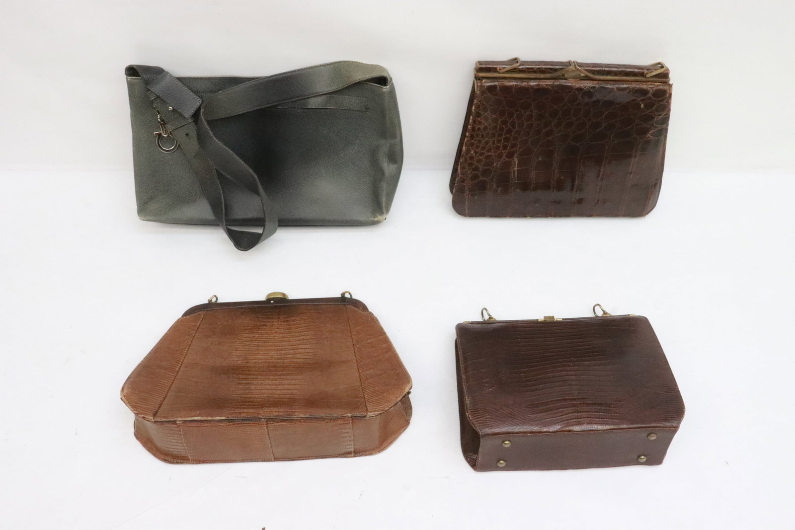 4 lady's evening purses (1 of 9)