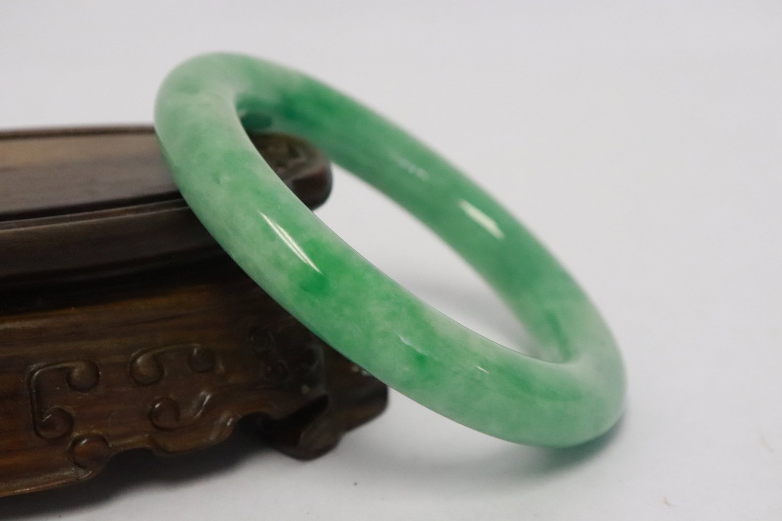 2 jadeite like bangles - 8