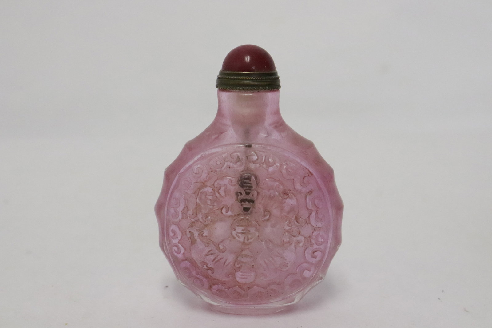 2 snuff bottles - 4