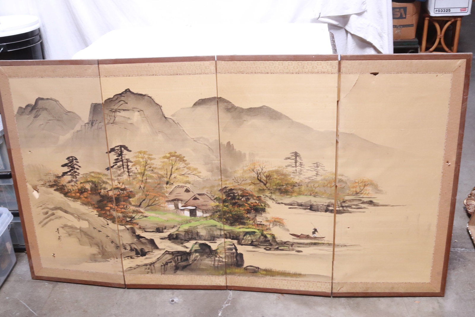 4-panel Korean room divider with watercolor, holes (1 of 8)