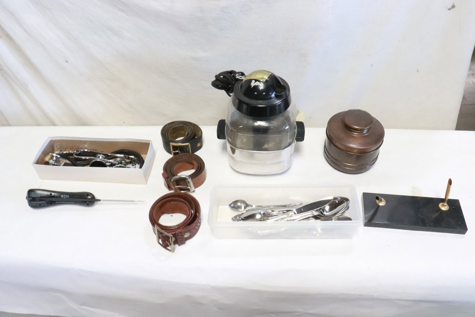 Lot of misc.; including medical items (1 of 7)