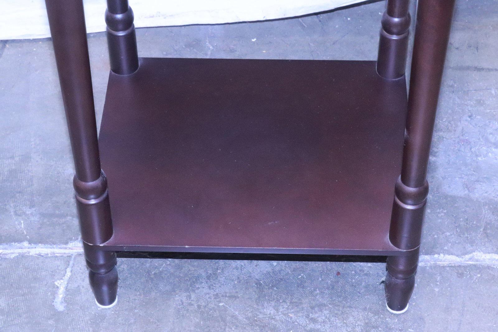 A square pedestal table - 4
