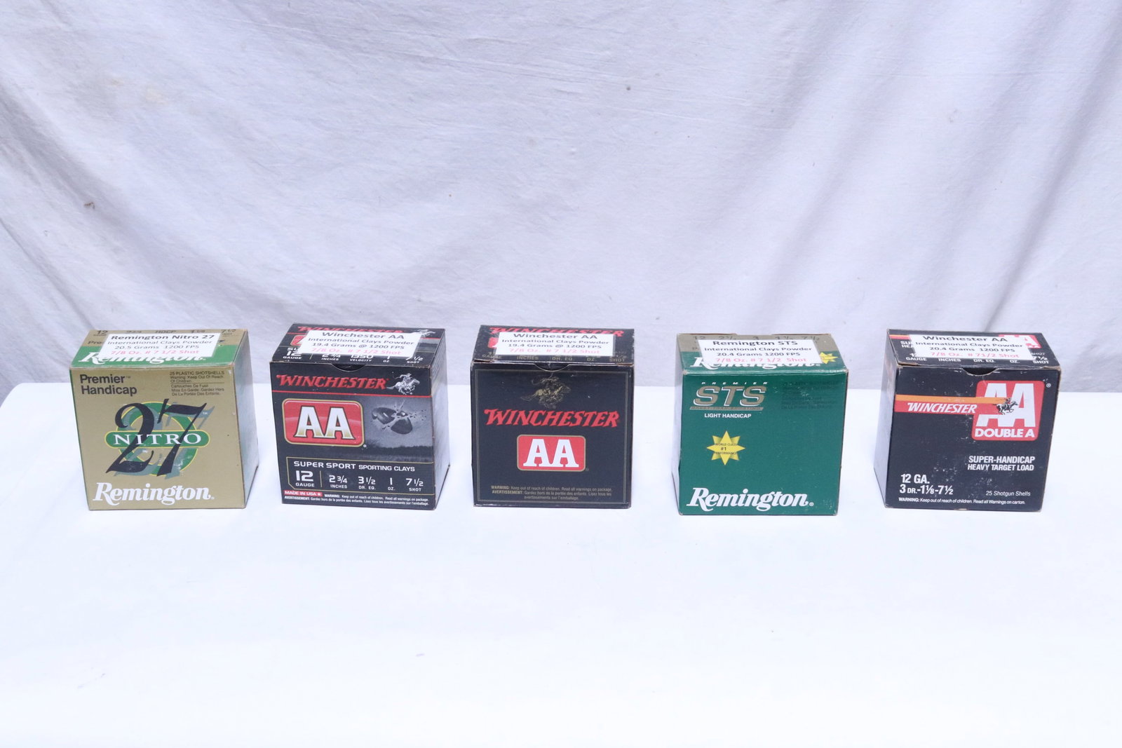 5 boxes Winchester gauge 12 shotgun shells: 5 boxes Winchester gauge 12 shotgun shells, total 123 rounds, NO shipping on this lot, local pickup only